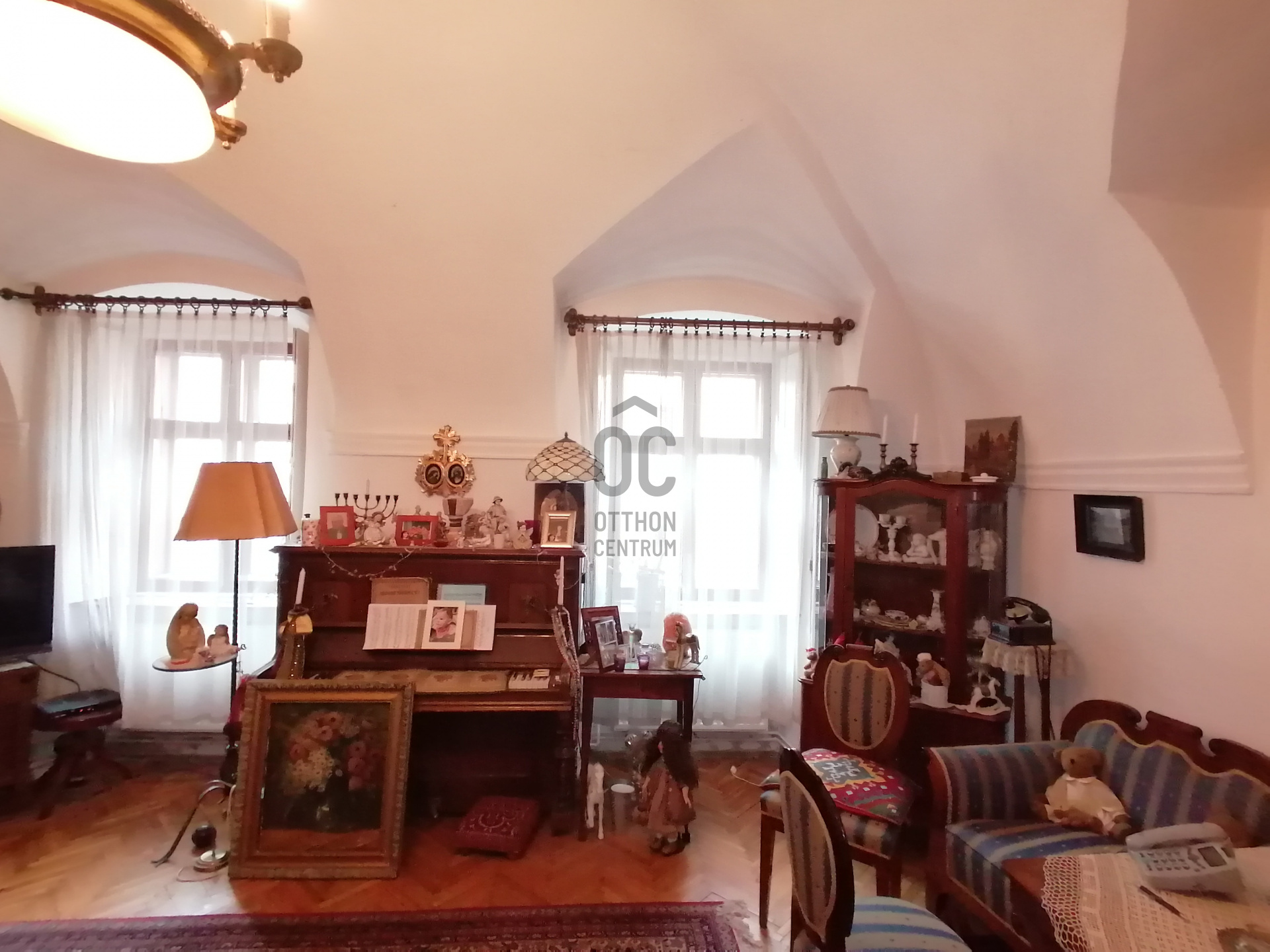 Gallery zoom image