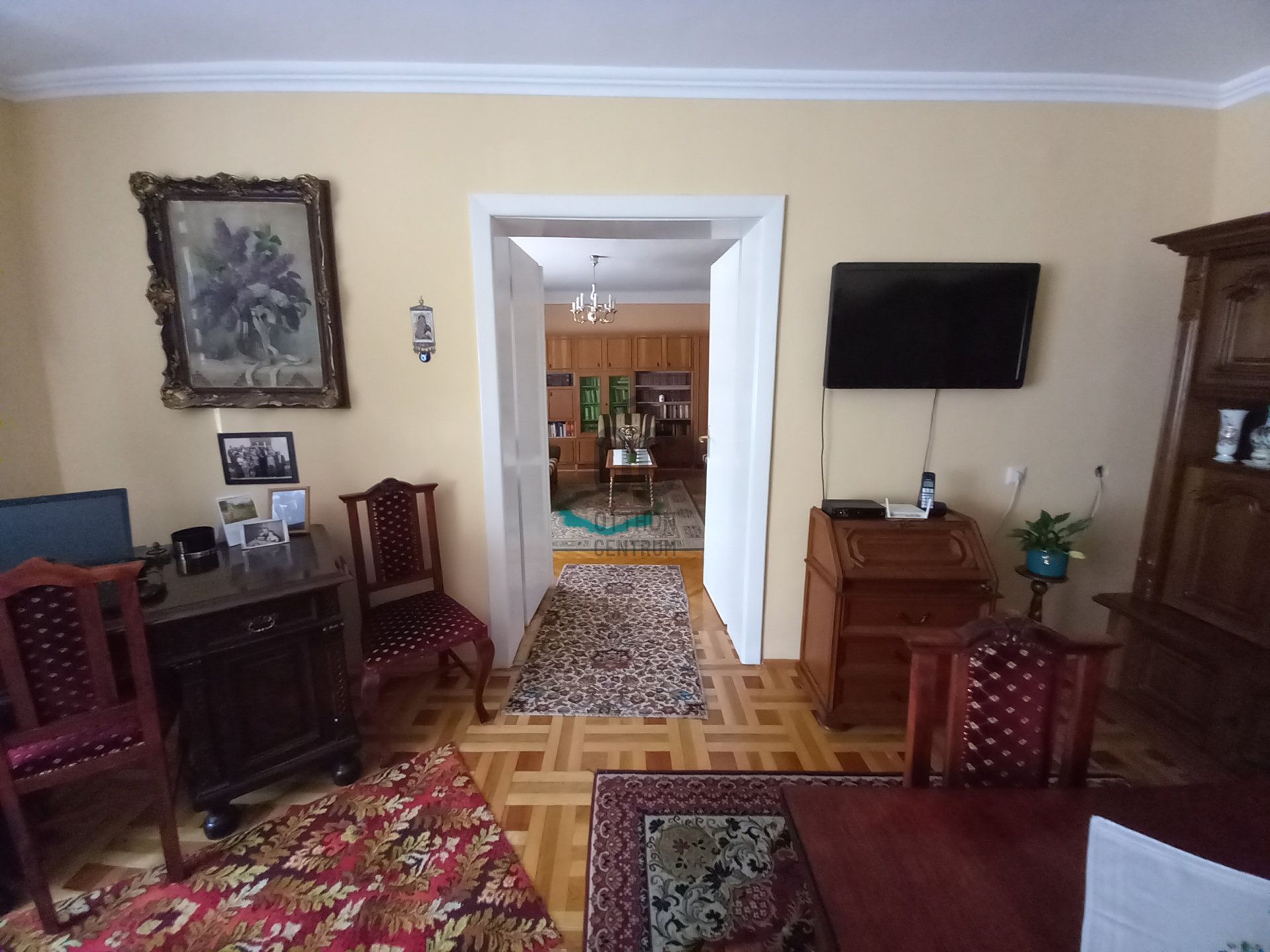 Gallery zoom image