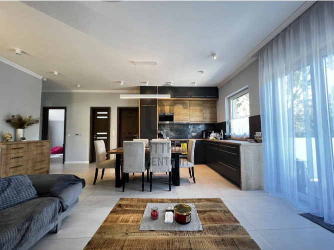 4 bed · 220m² · Családi ház · 199.000.000 Ft