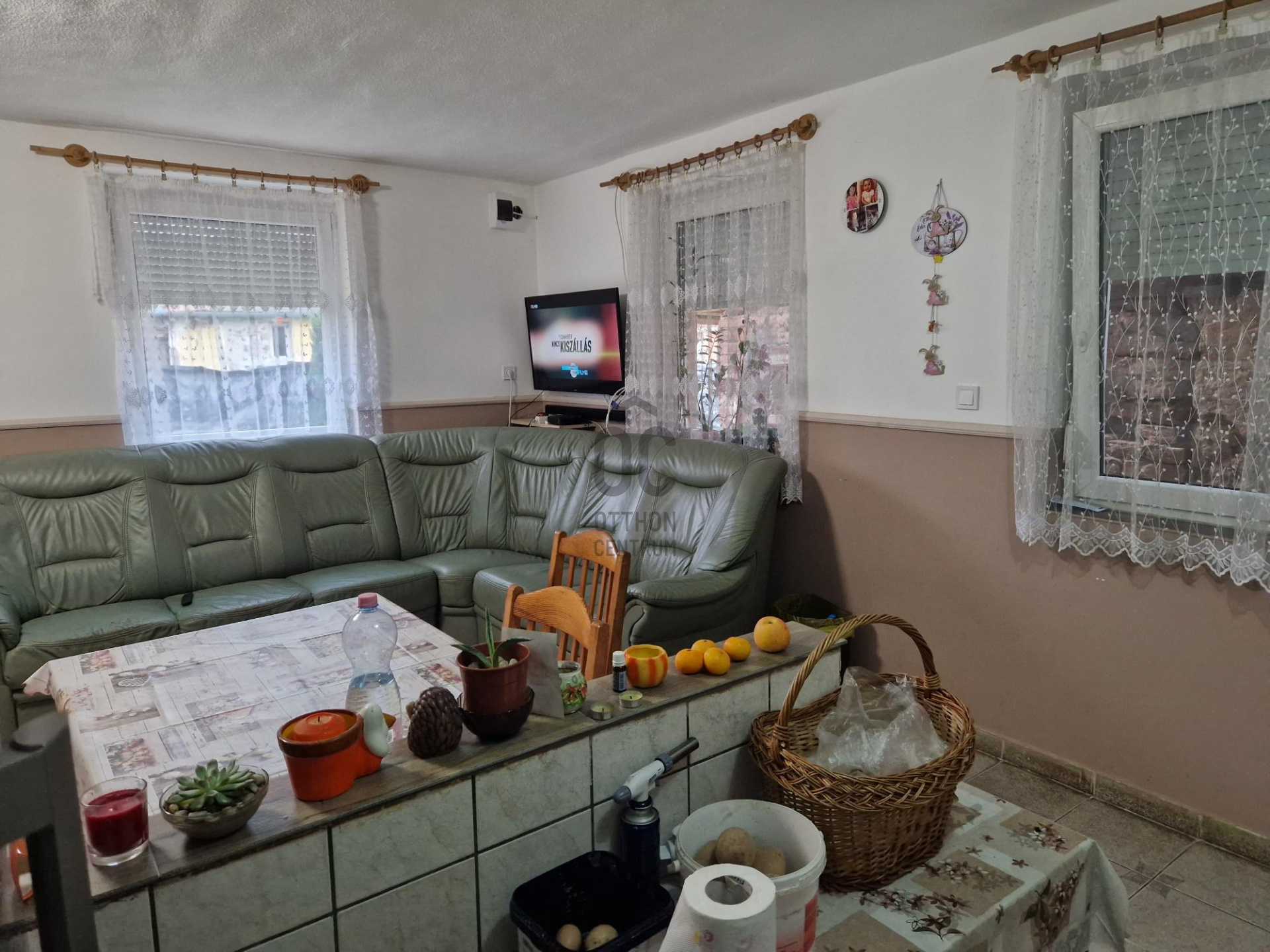 Gallery zoom image