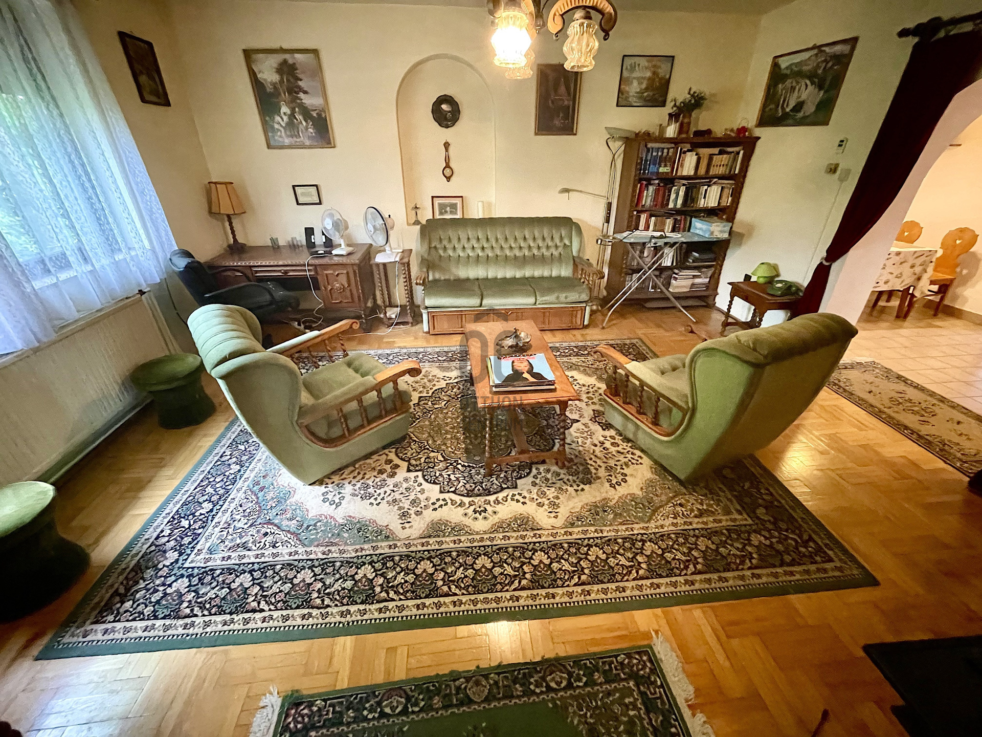 Gallery zoom image