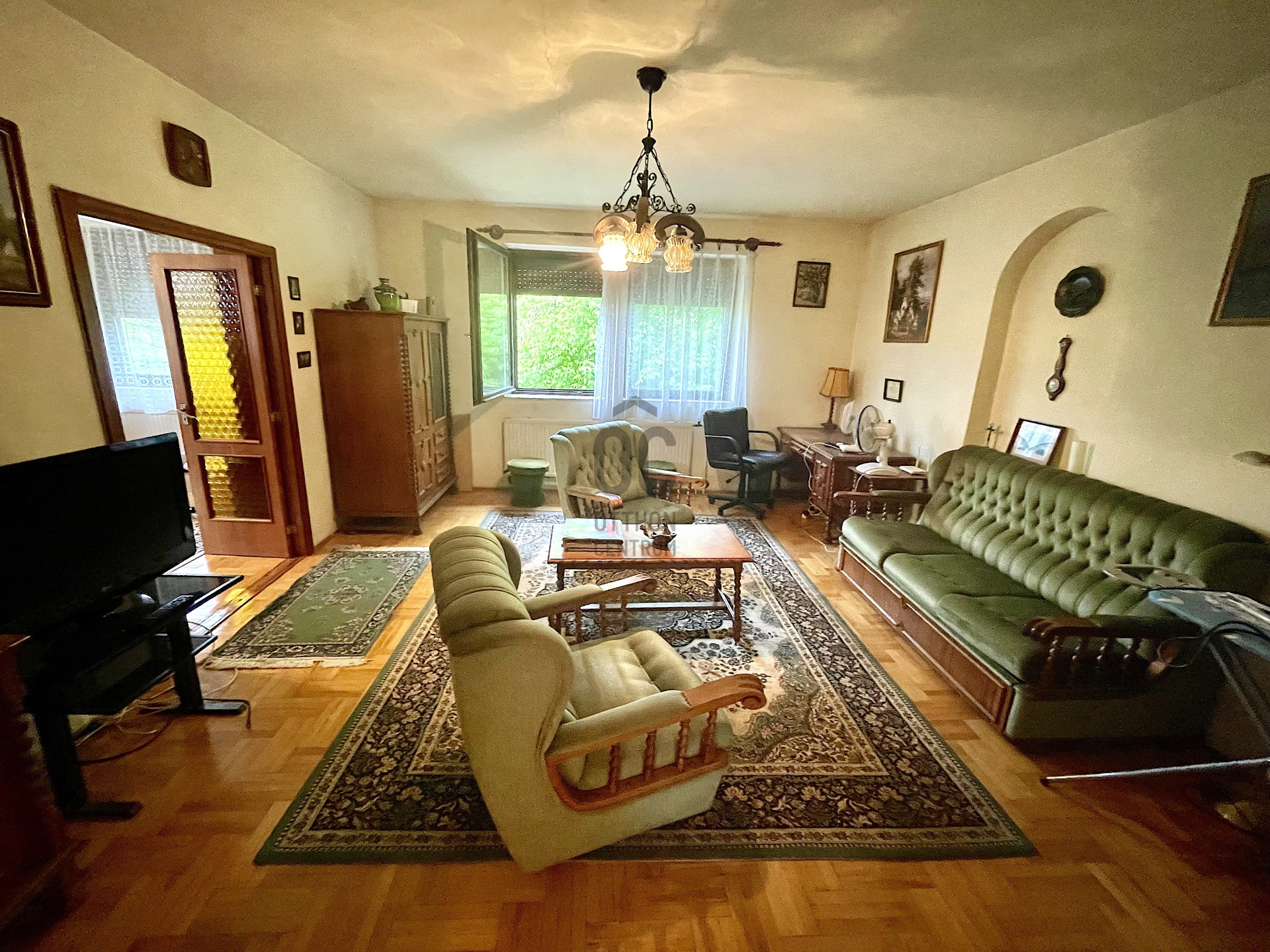 Gallery zoom image