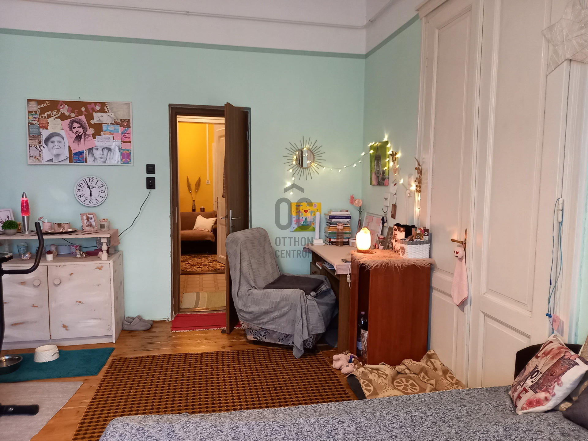 Gallery zoom image