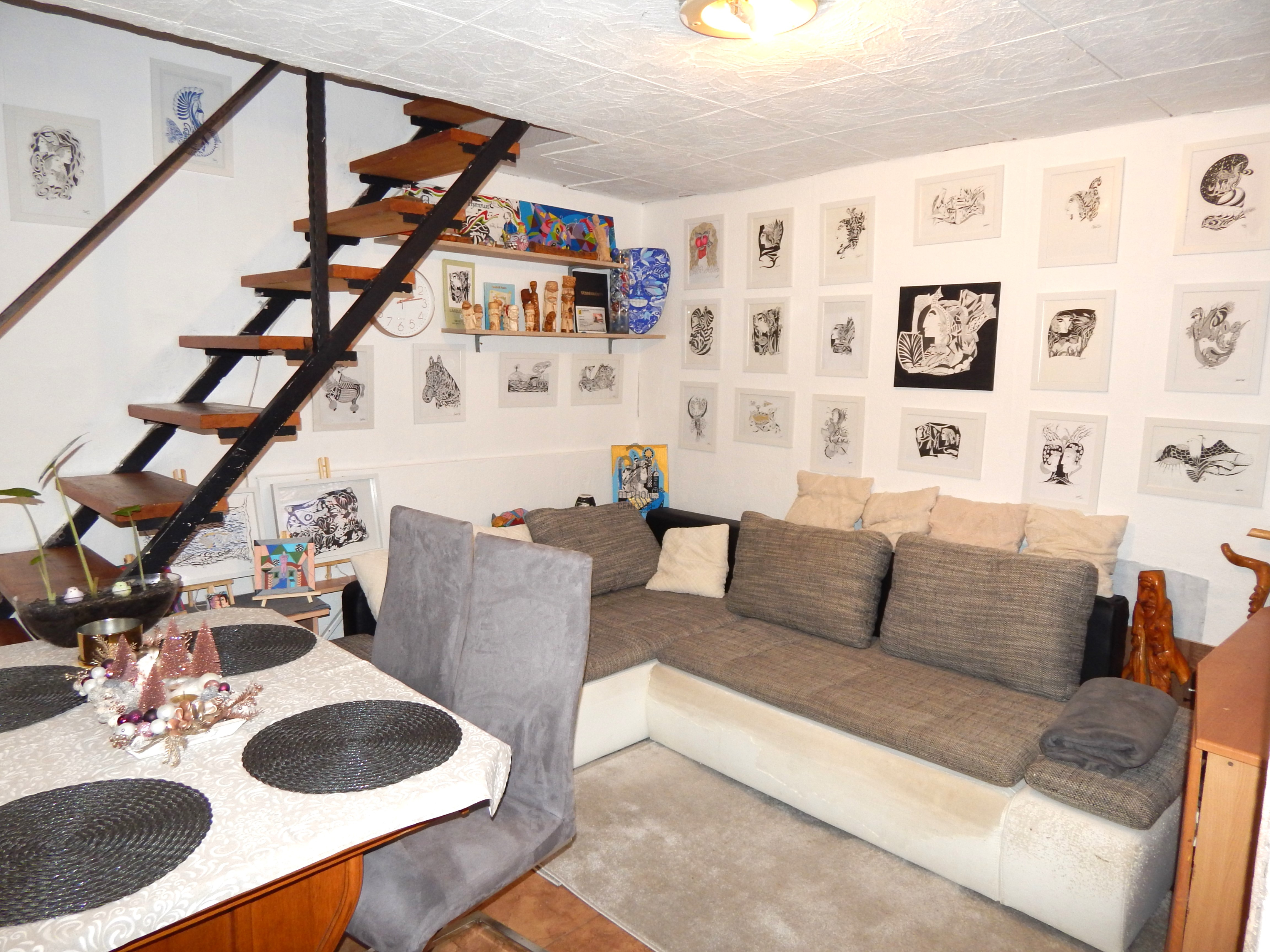 Gallery zoom image