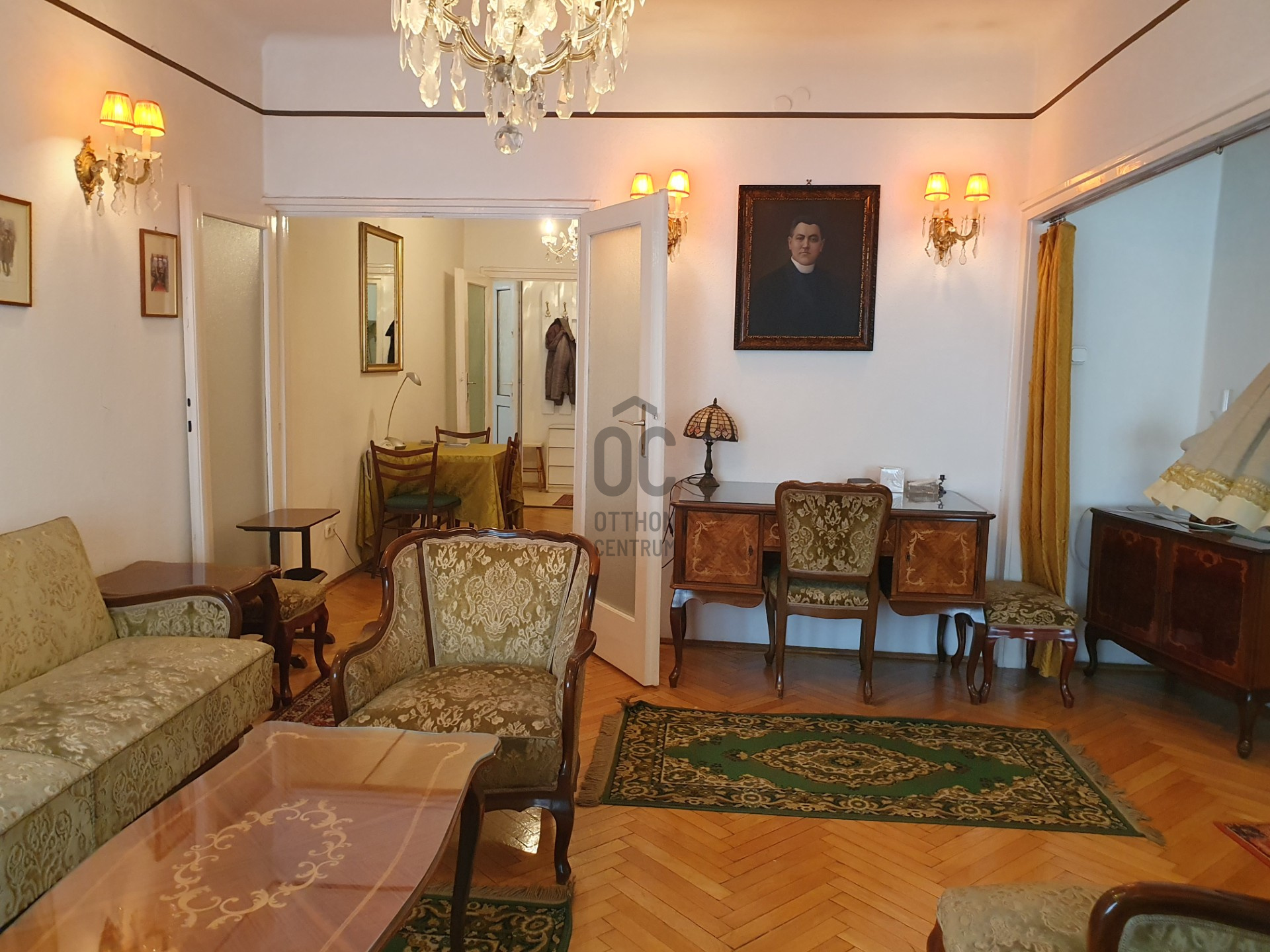 Gallery zoom image