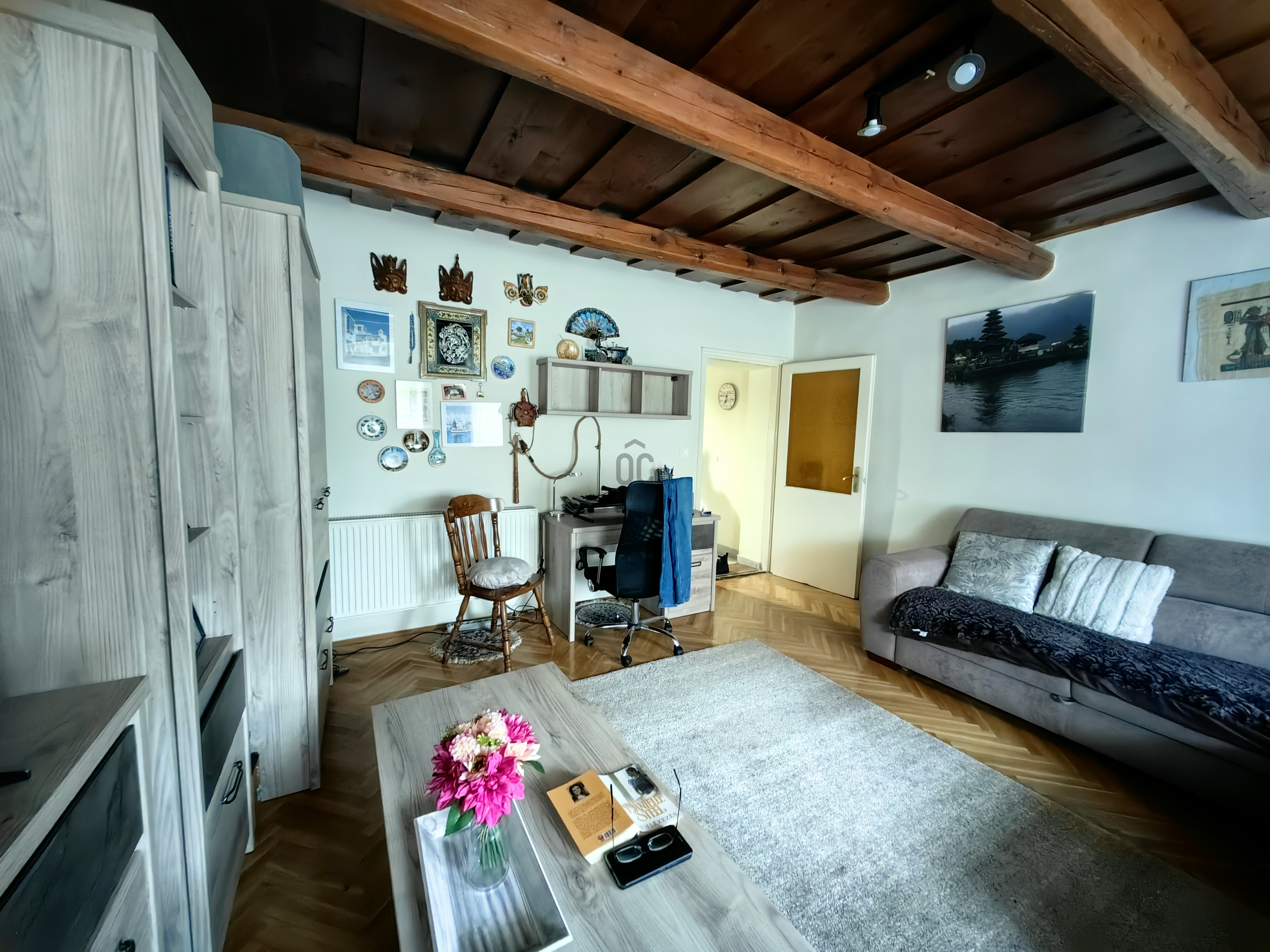 Gallery zoom image