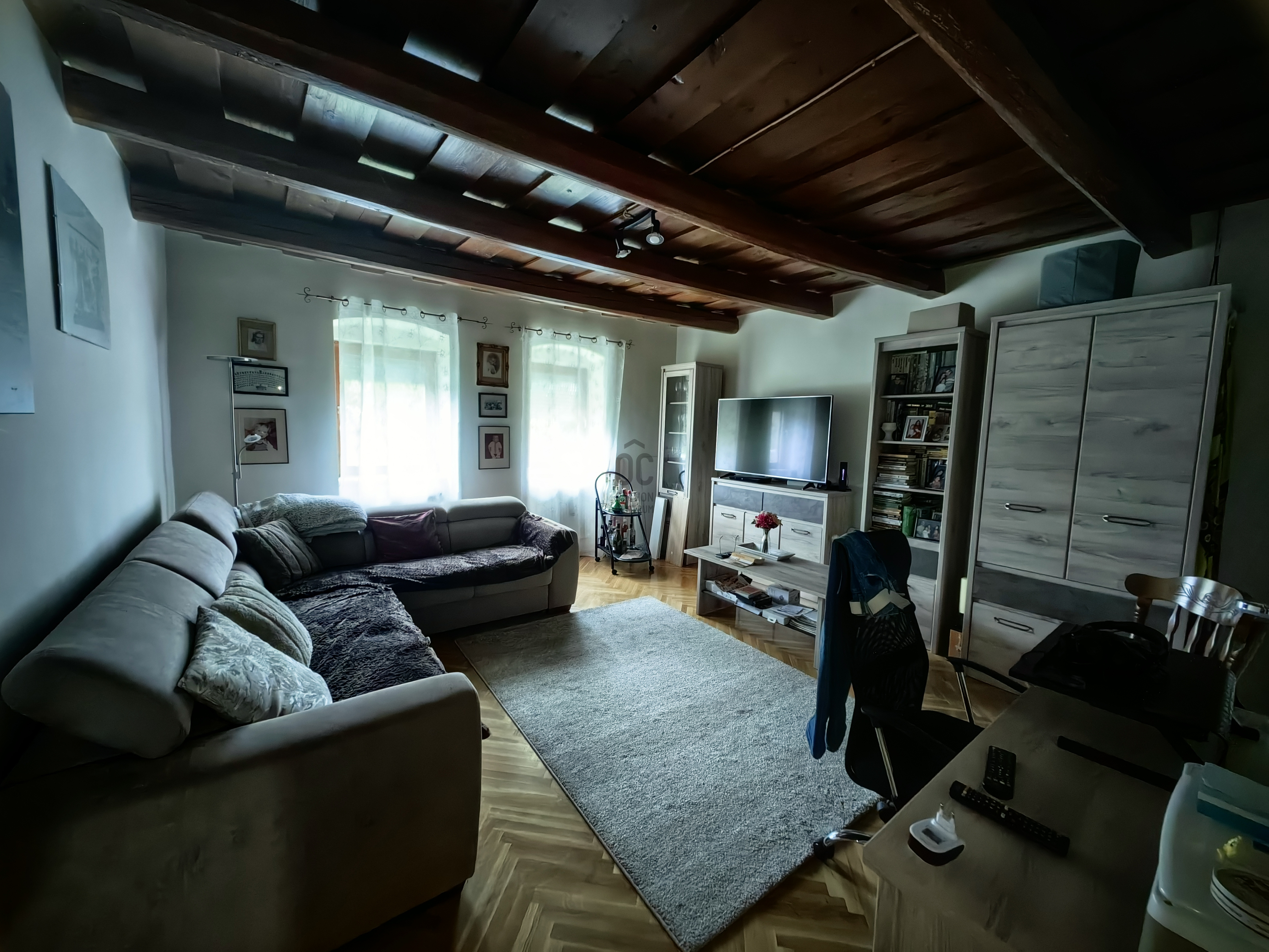 Gallery zoom image