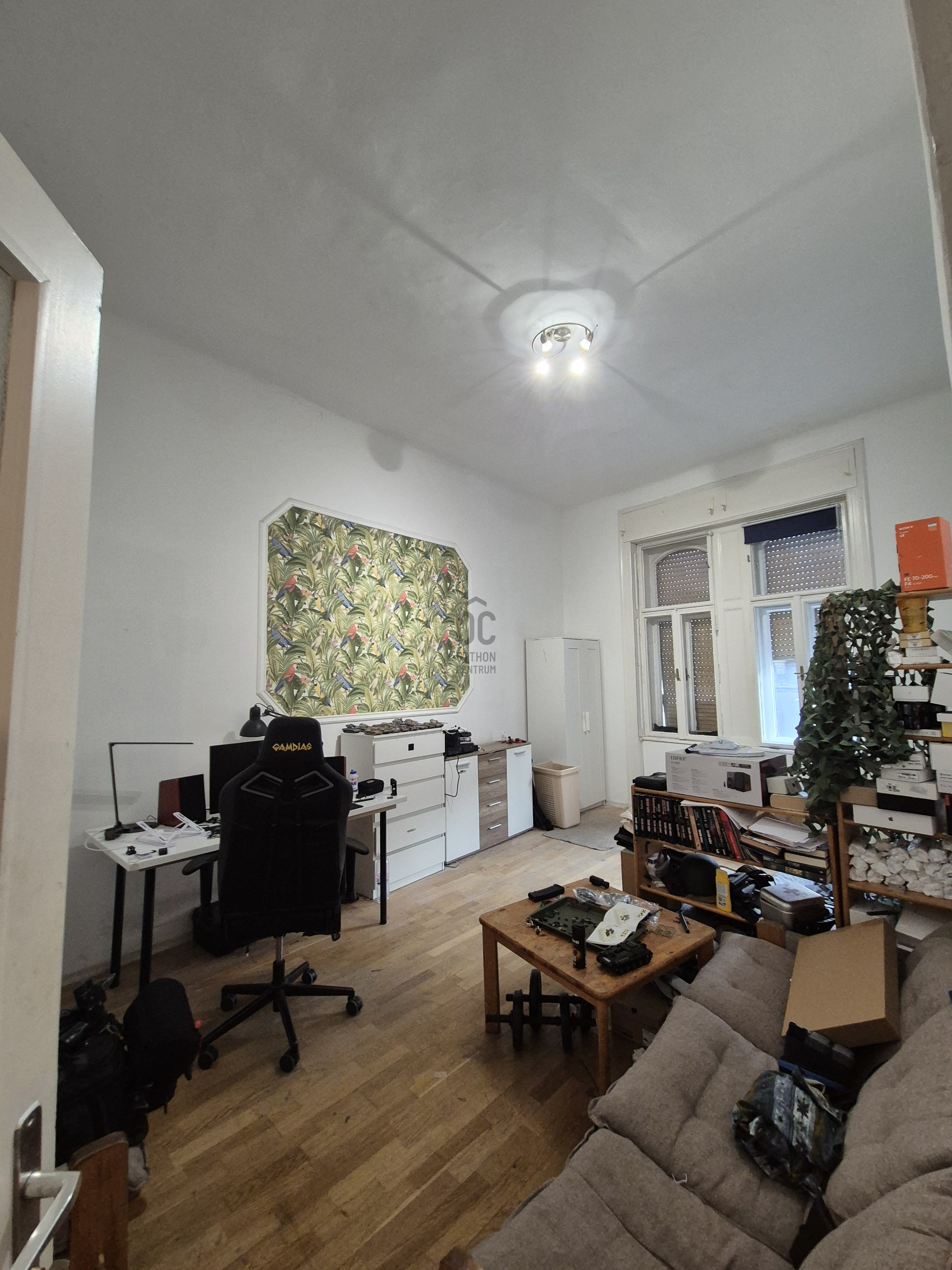 Gallery zoom image