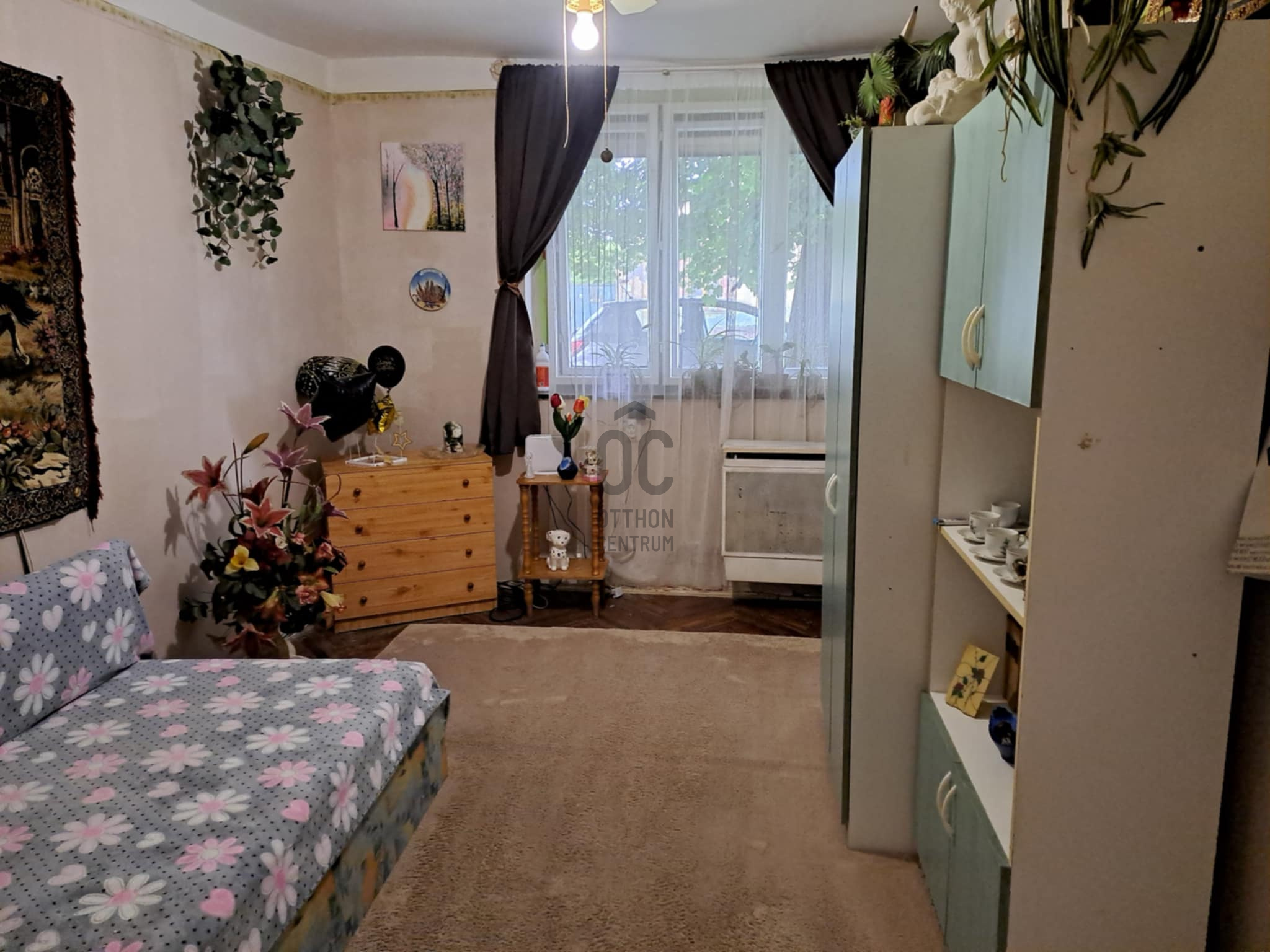 Gallery zoom image