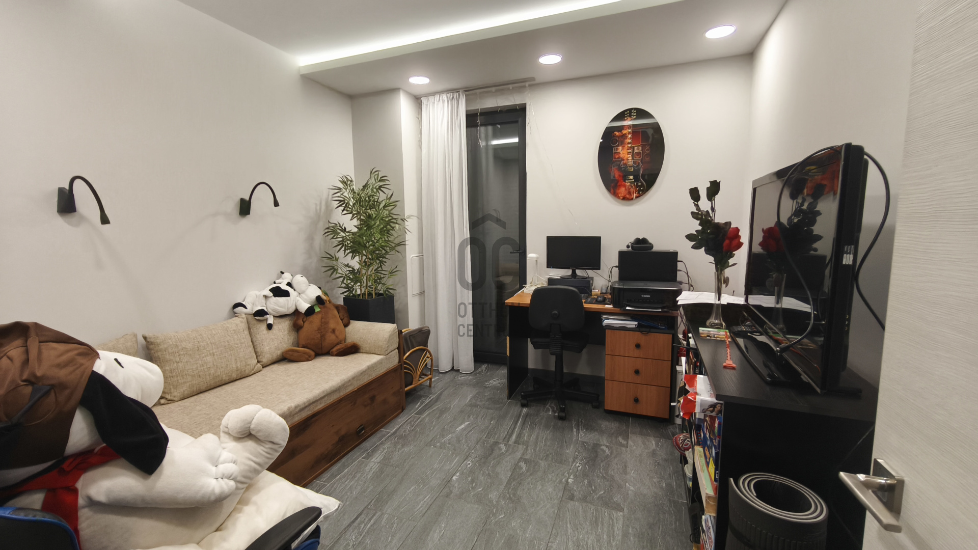 Gallery zoom image