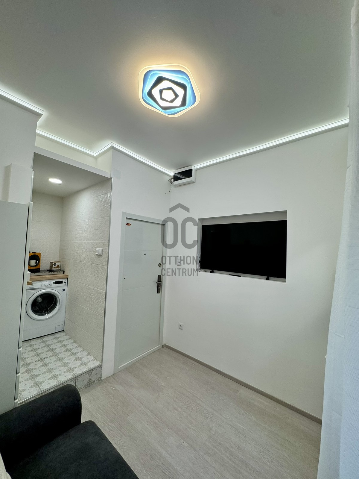 Gallery zoom image