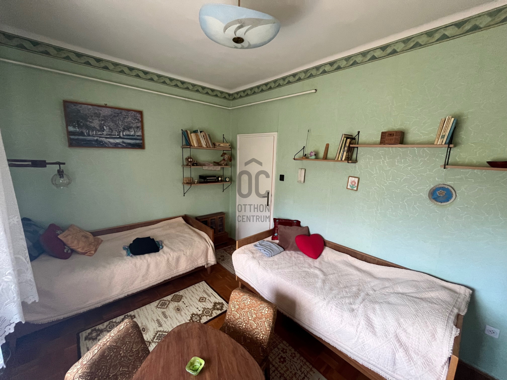 Gallery zoom image