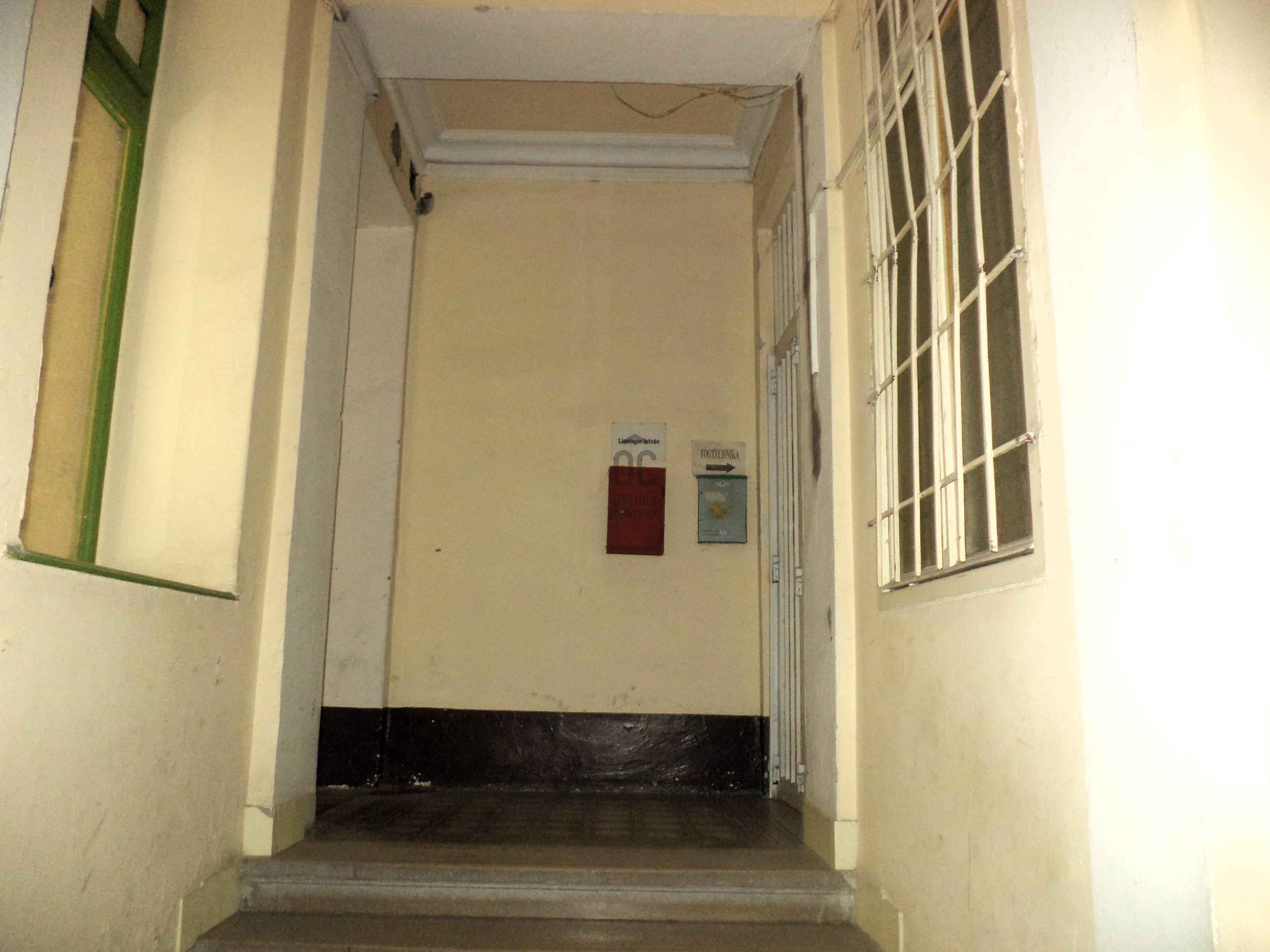 Gallery zoom image