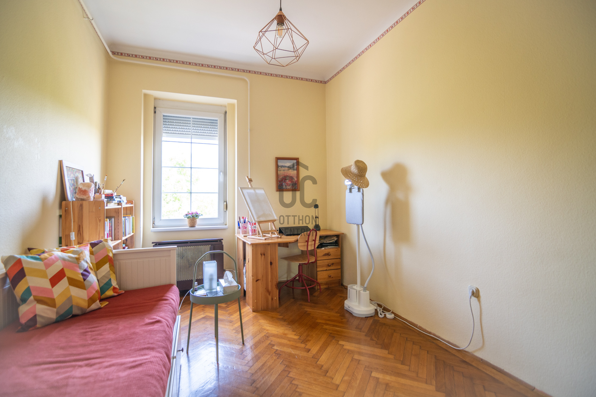 Gallery zoom image