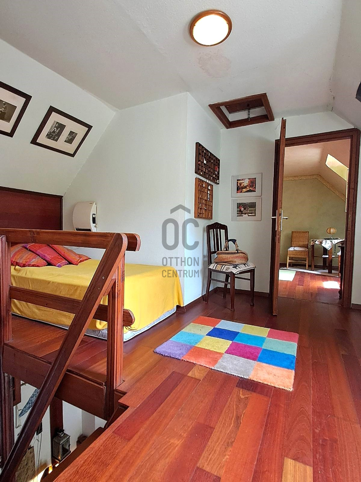 Gallery zoom image