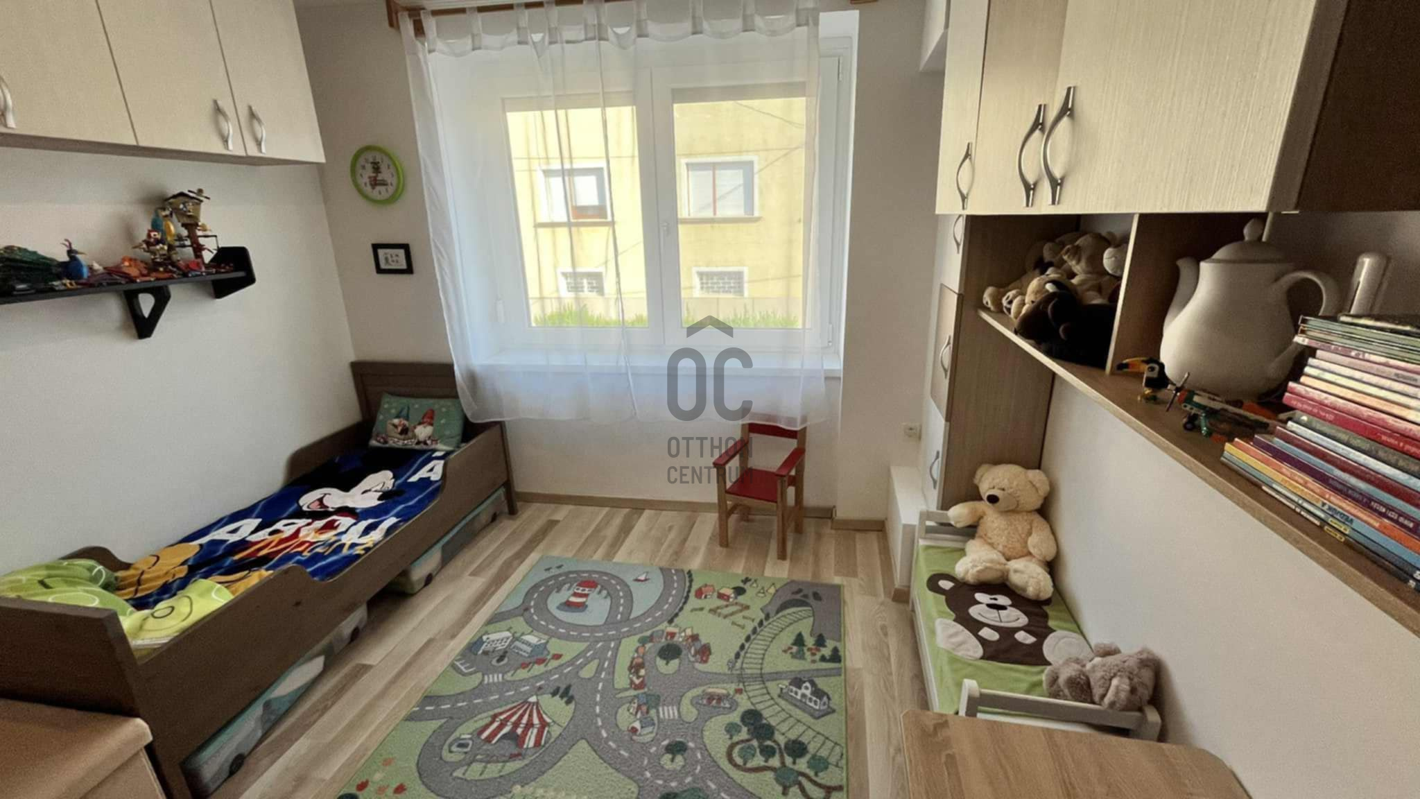 Gallery zoom image