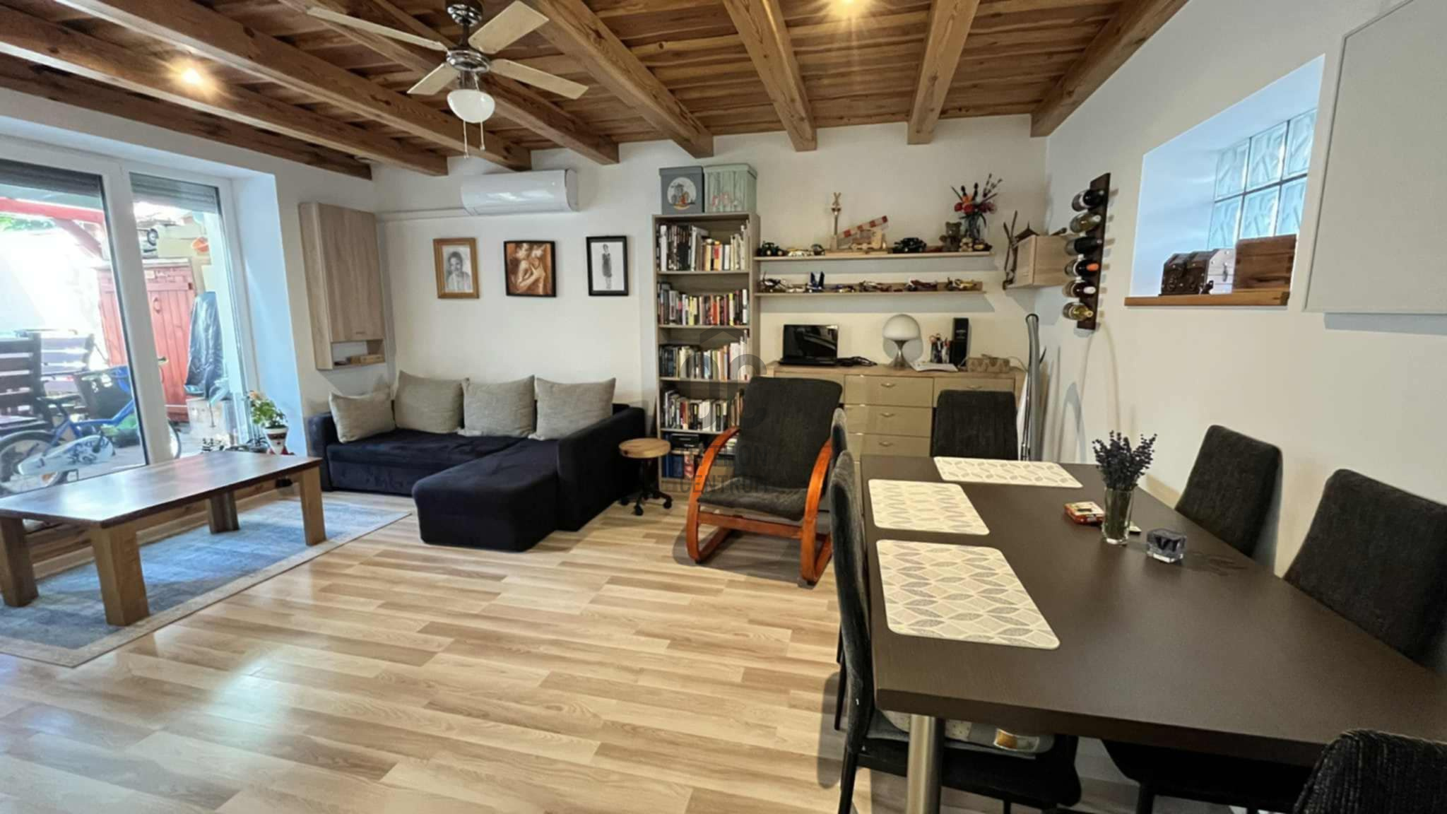 Gallery zoom image