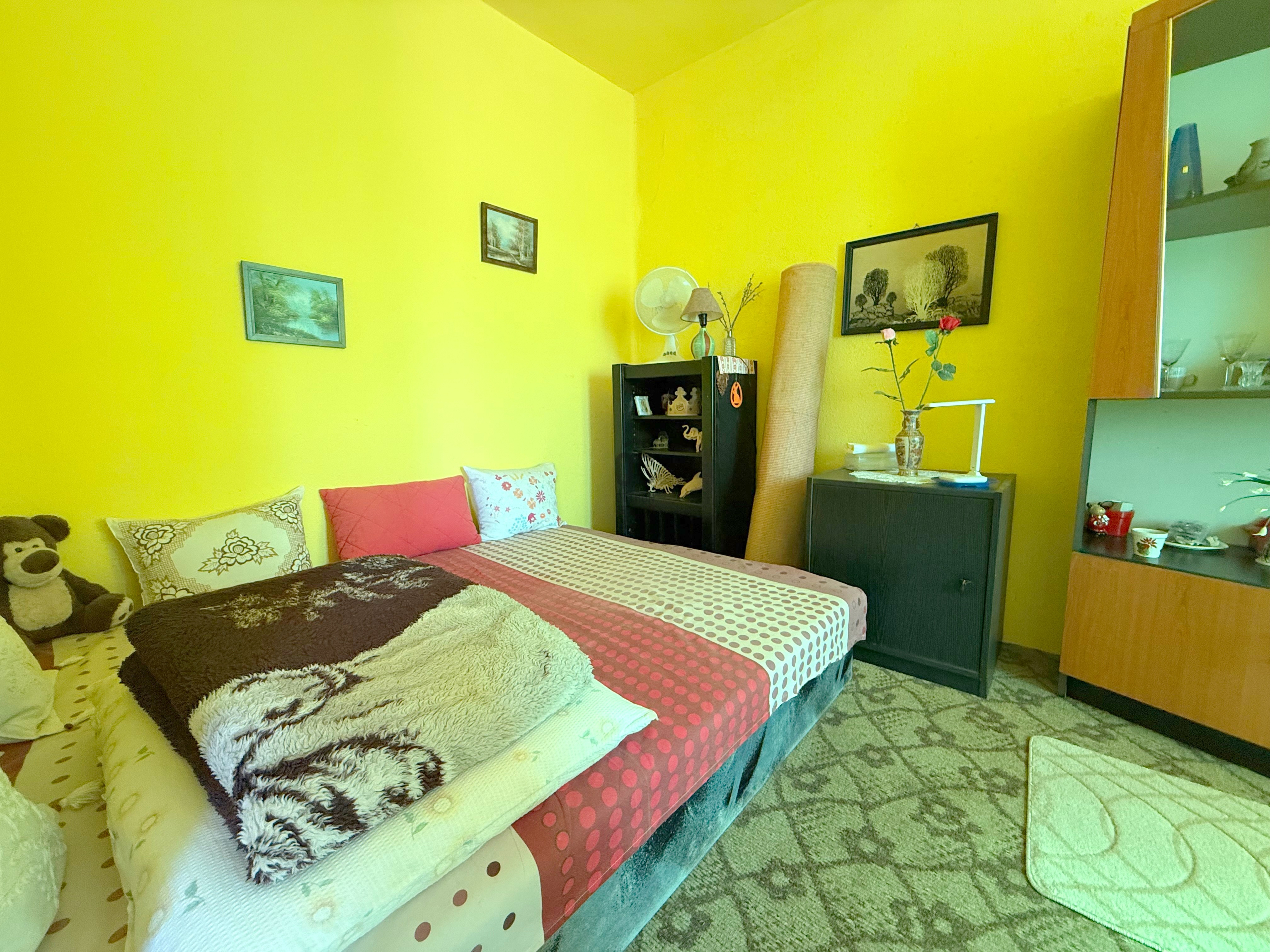 Gallery zoom image