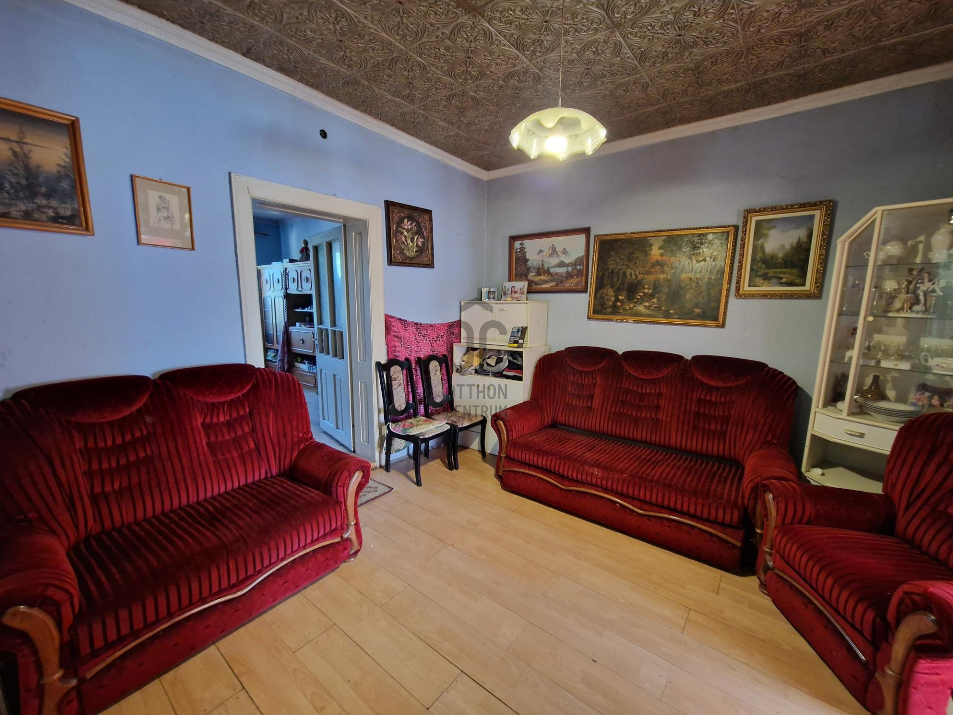Gallery zoom image