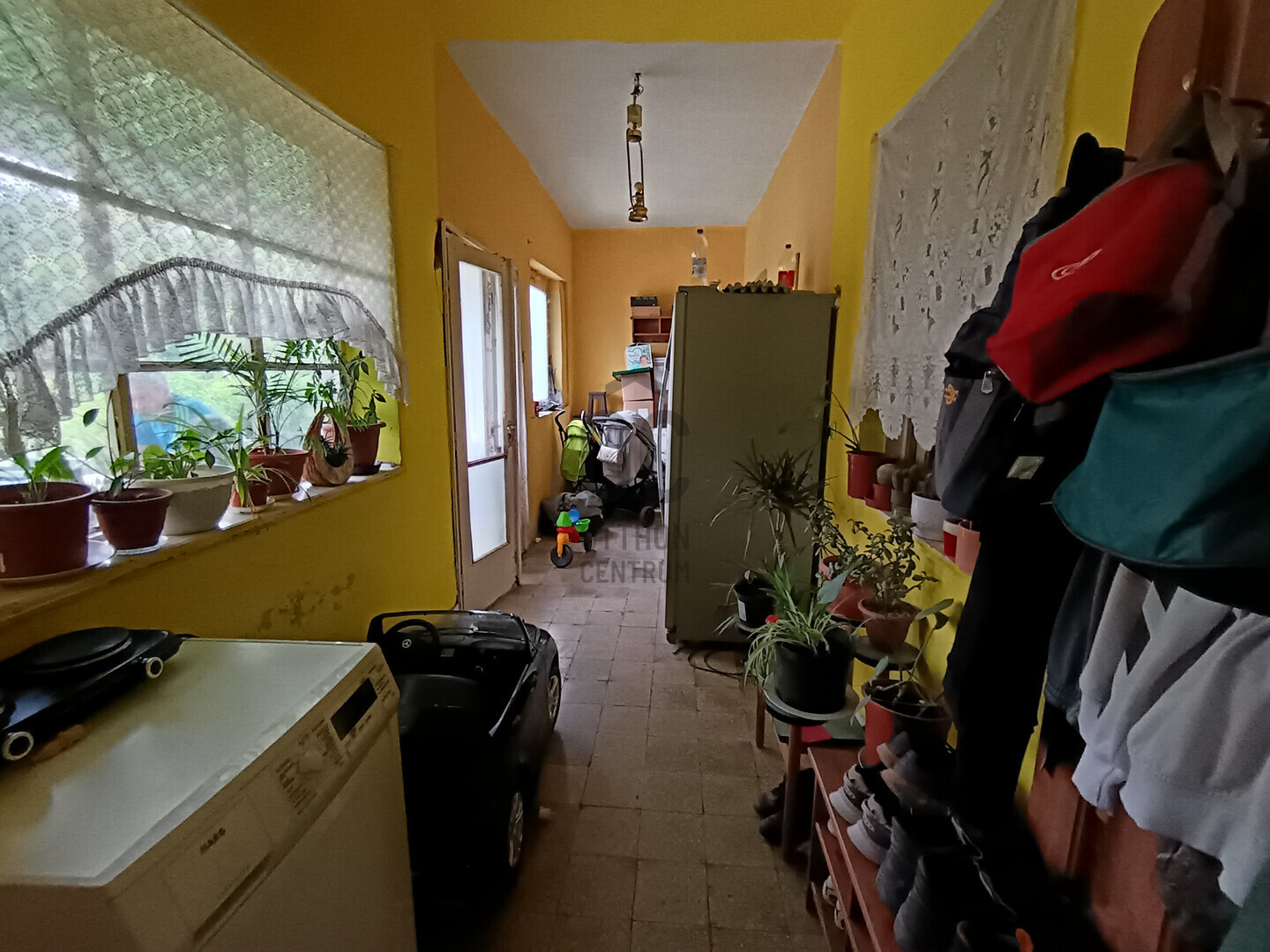 Gallery zoom image