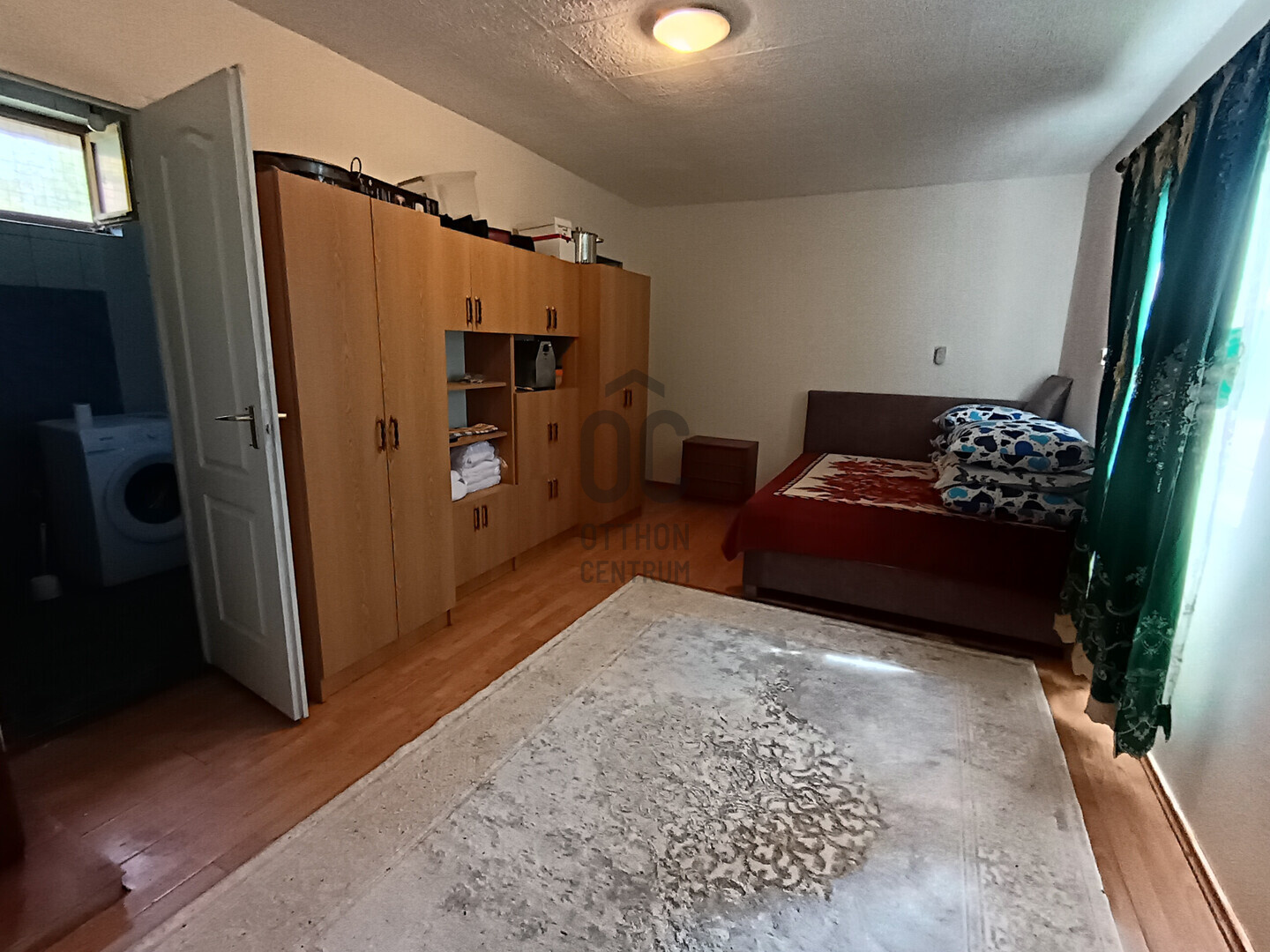 Gallery zoom image