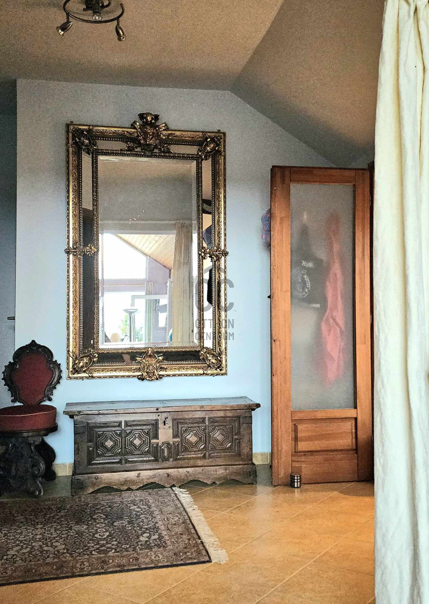 Gallery zoom image
