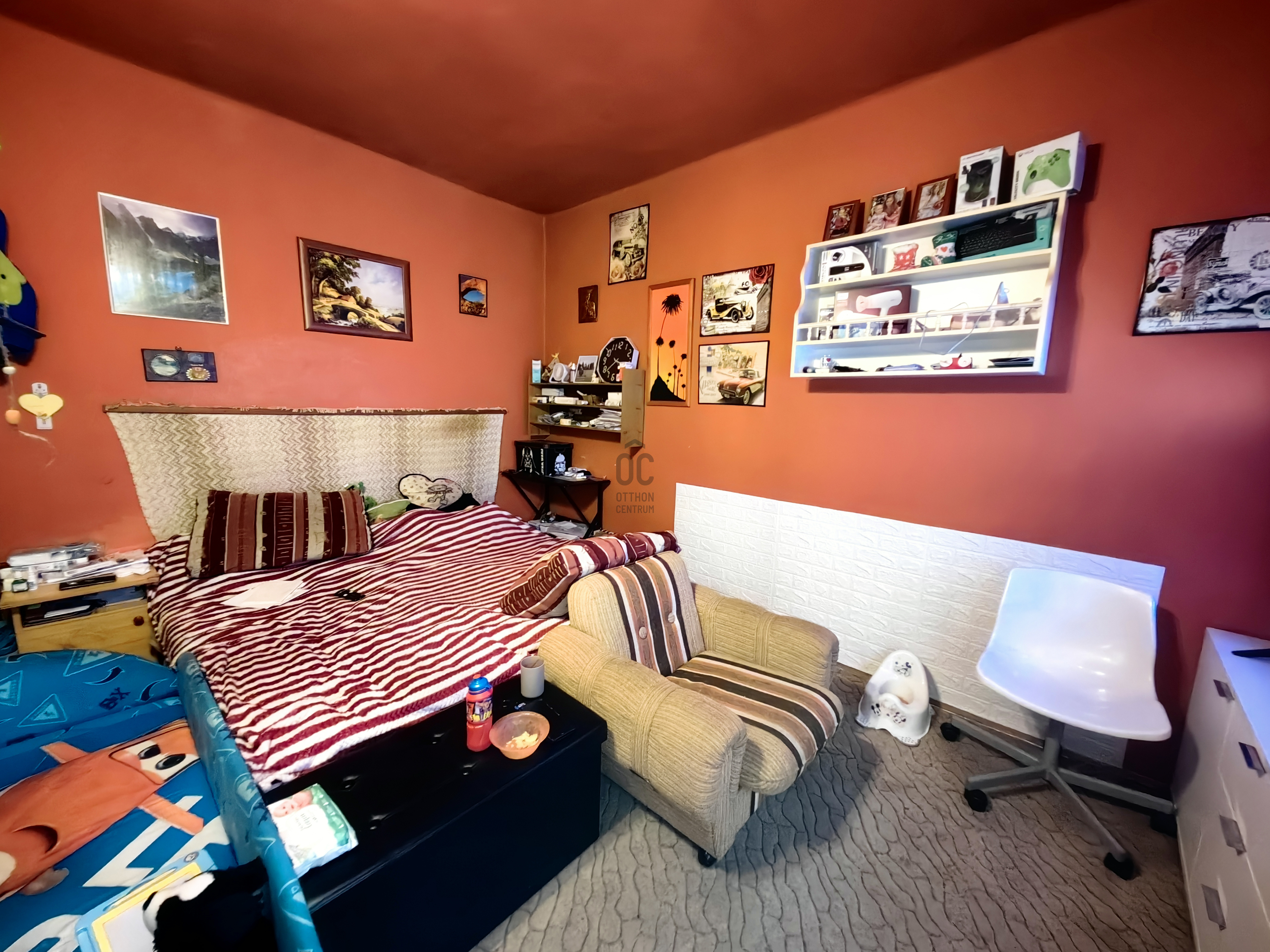 Gallery zoom image