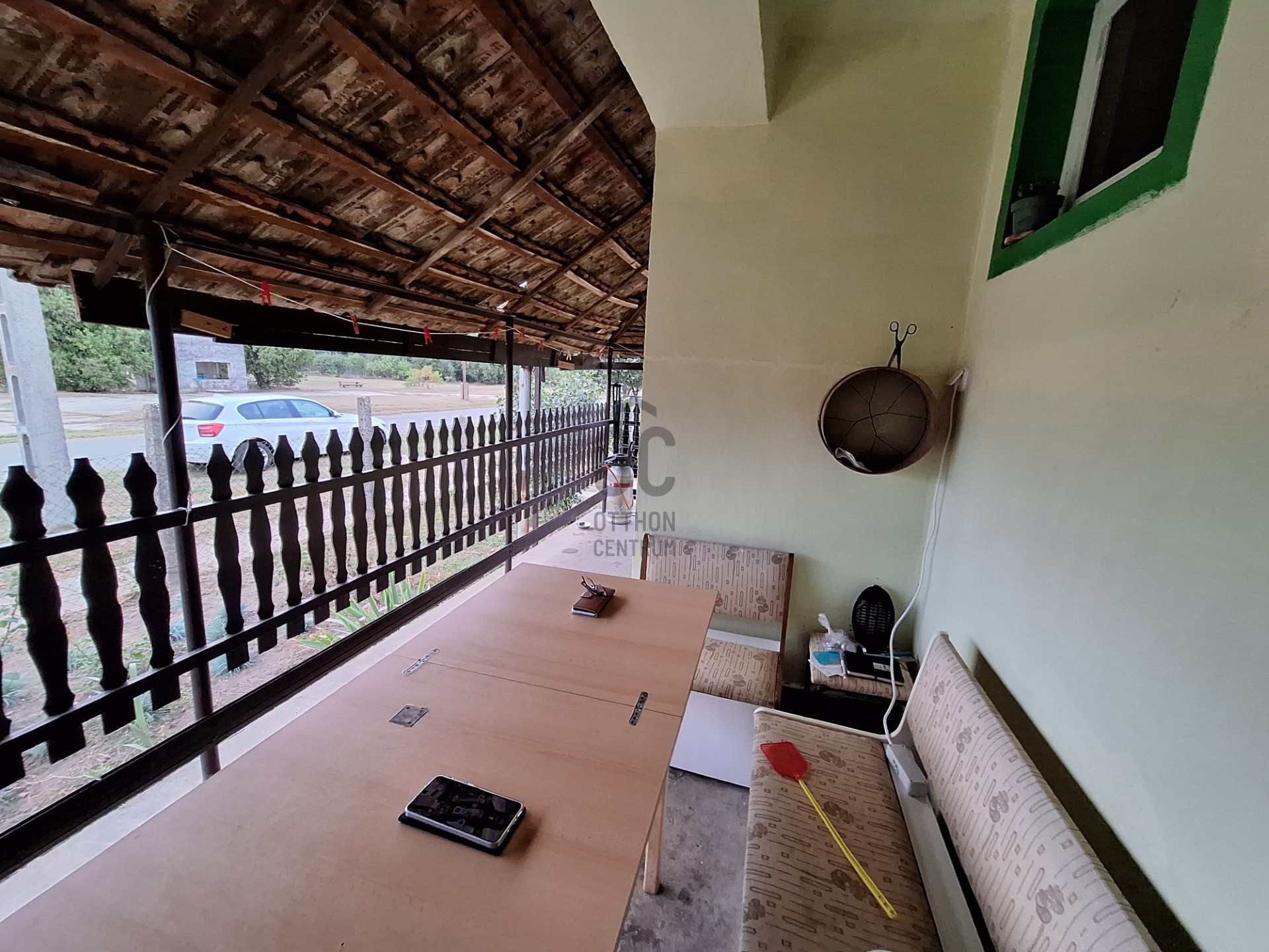 Gallery zoom image
