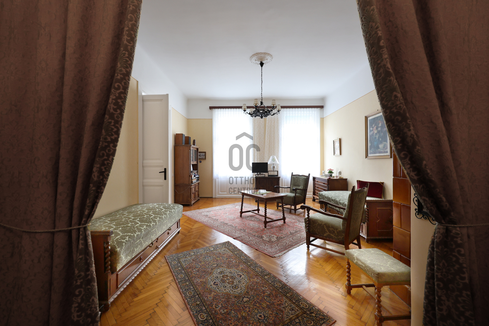 Gallery zoom image
