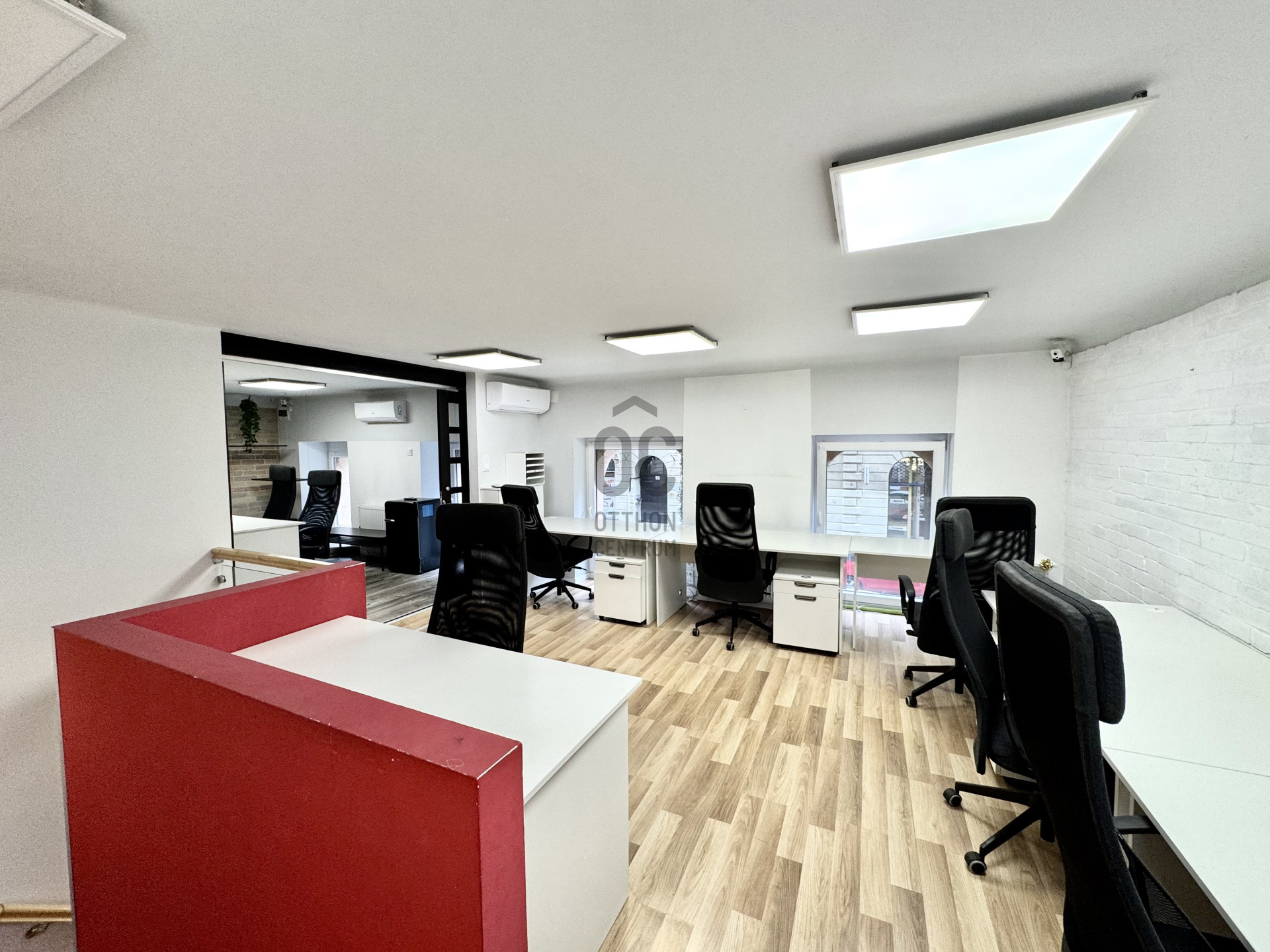 Gallery zoom image