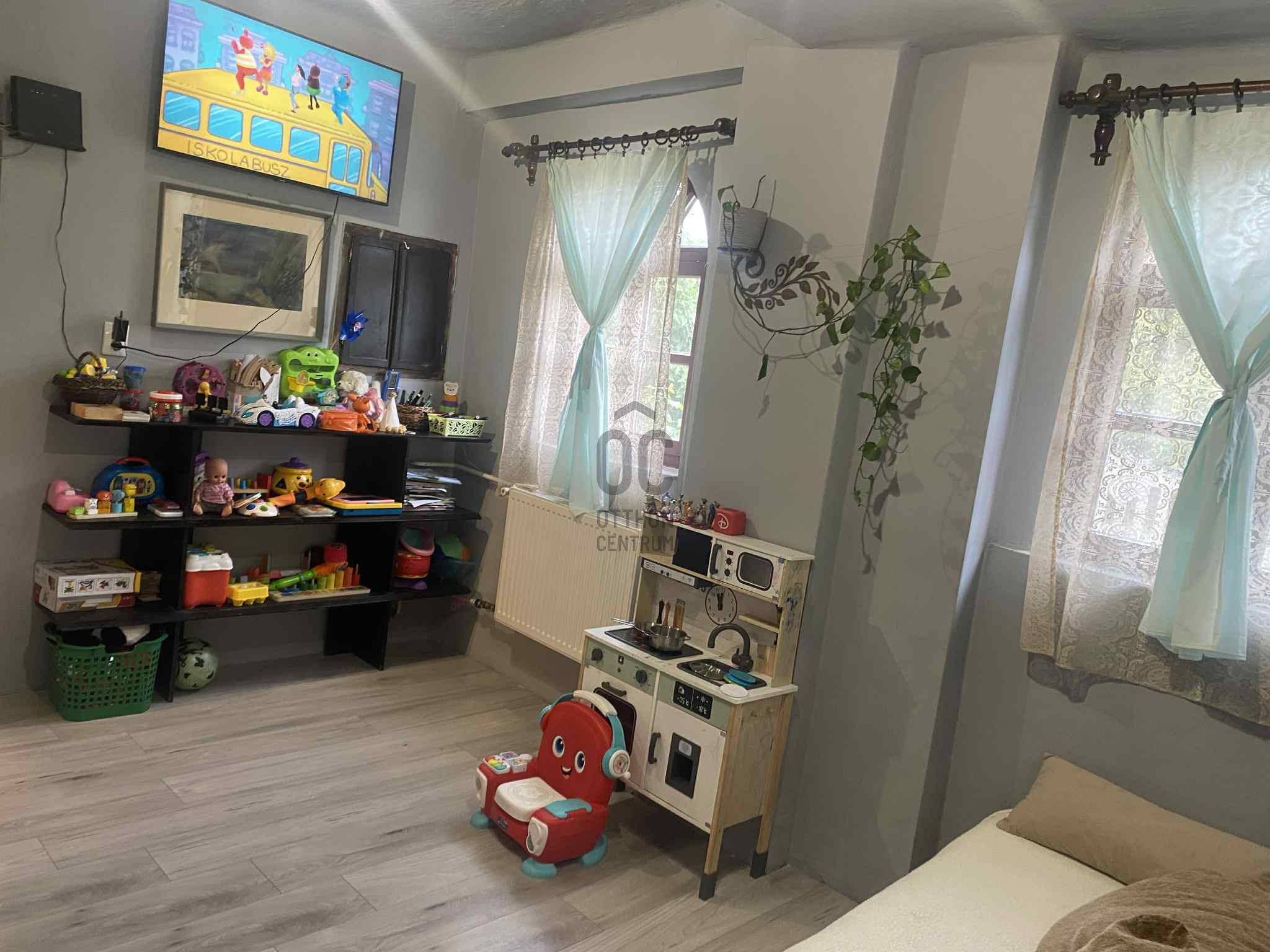 Gallery zoom image