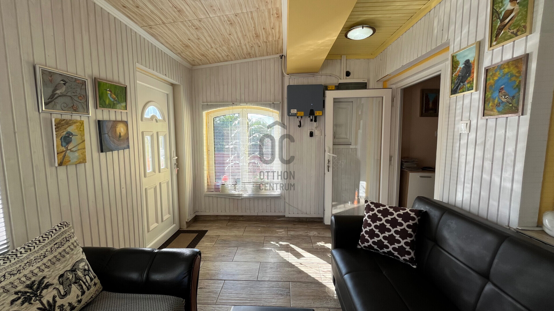 Gallery zoom image