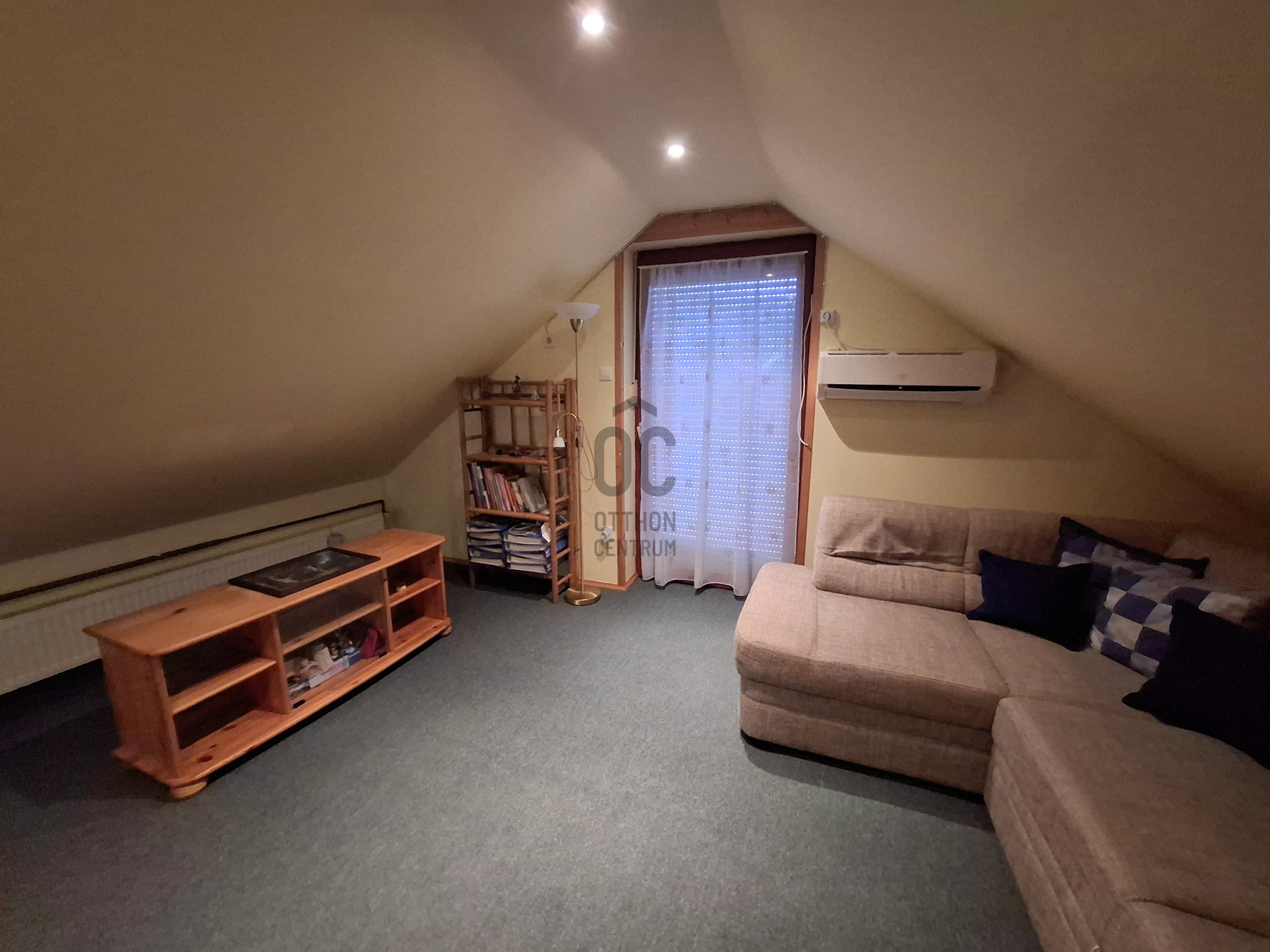 Gallery zoom image
