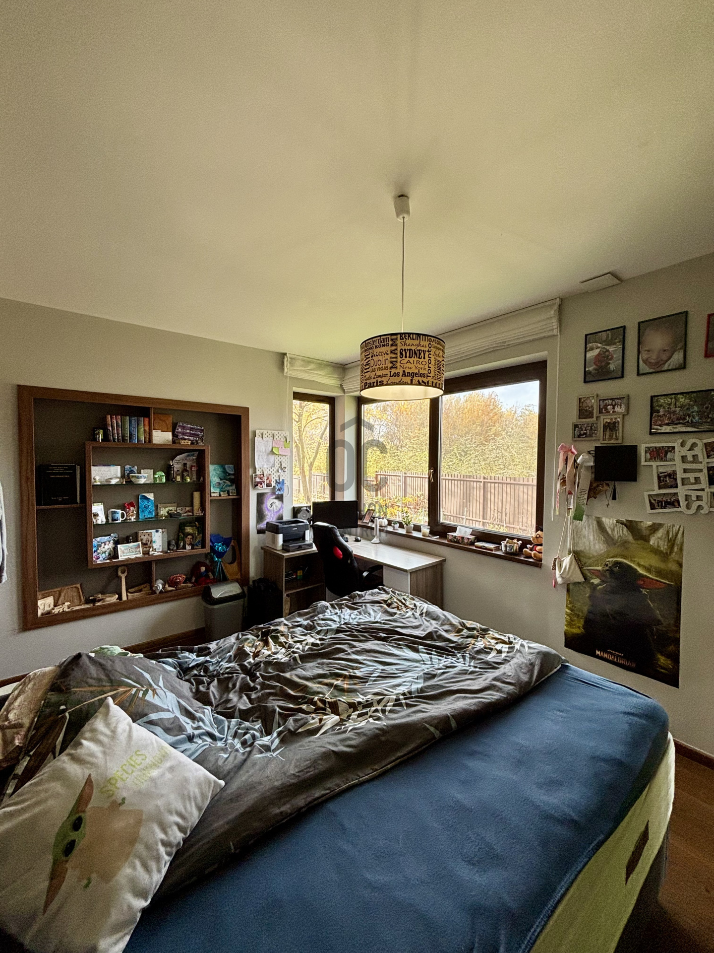 Gallery zoom image