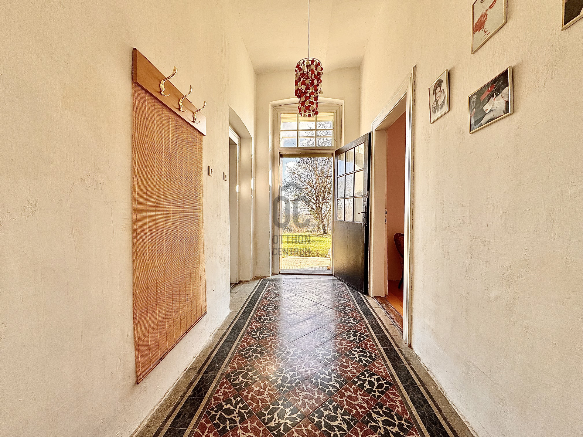 Gallery zoom image