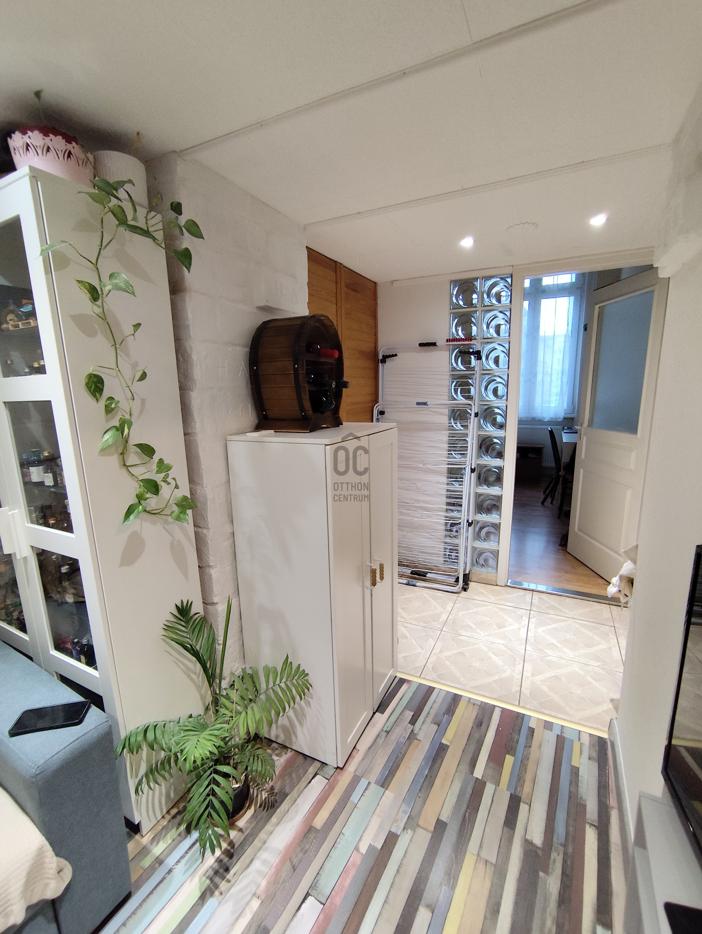 Gallery zoom image