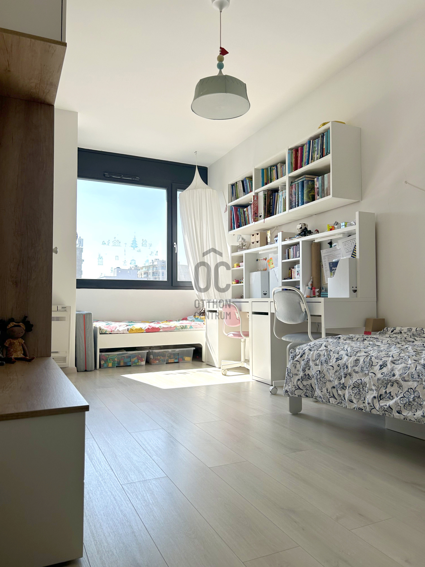 Gallery zoom image