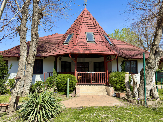 4 bed · 249m² · Családi ház · 179.000.000 Ft
