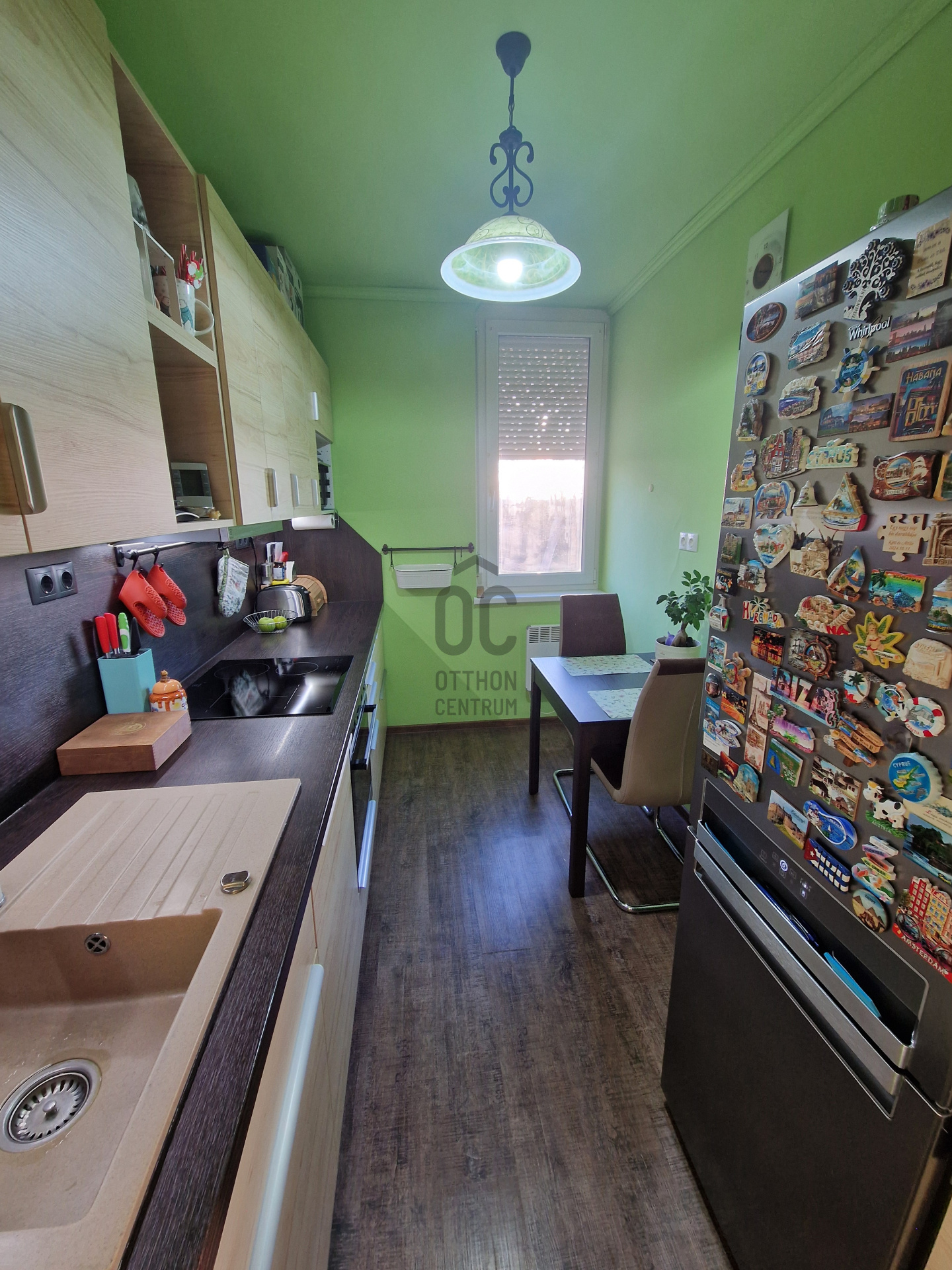 Gallery zoom image