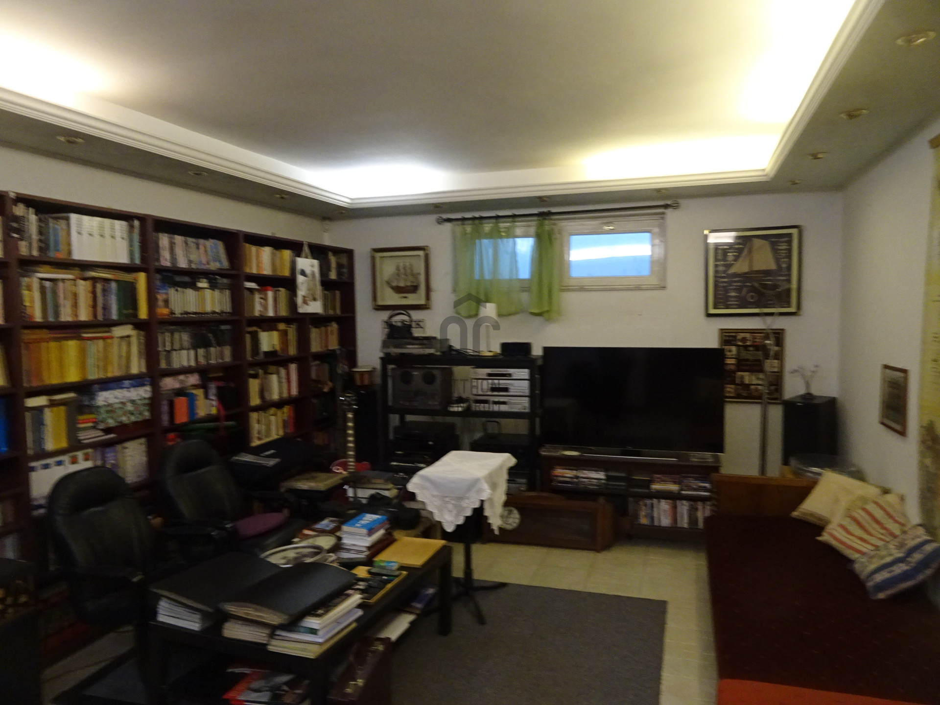 Gallery zoom image