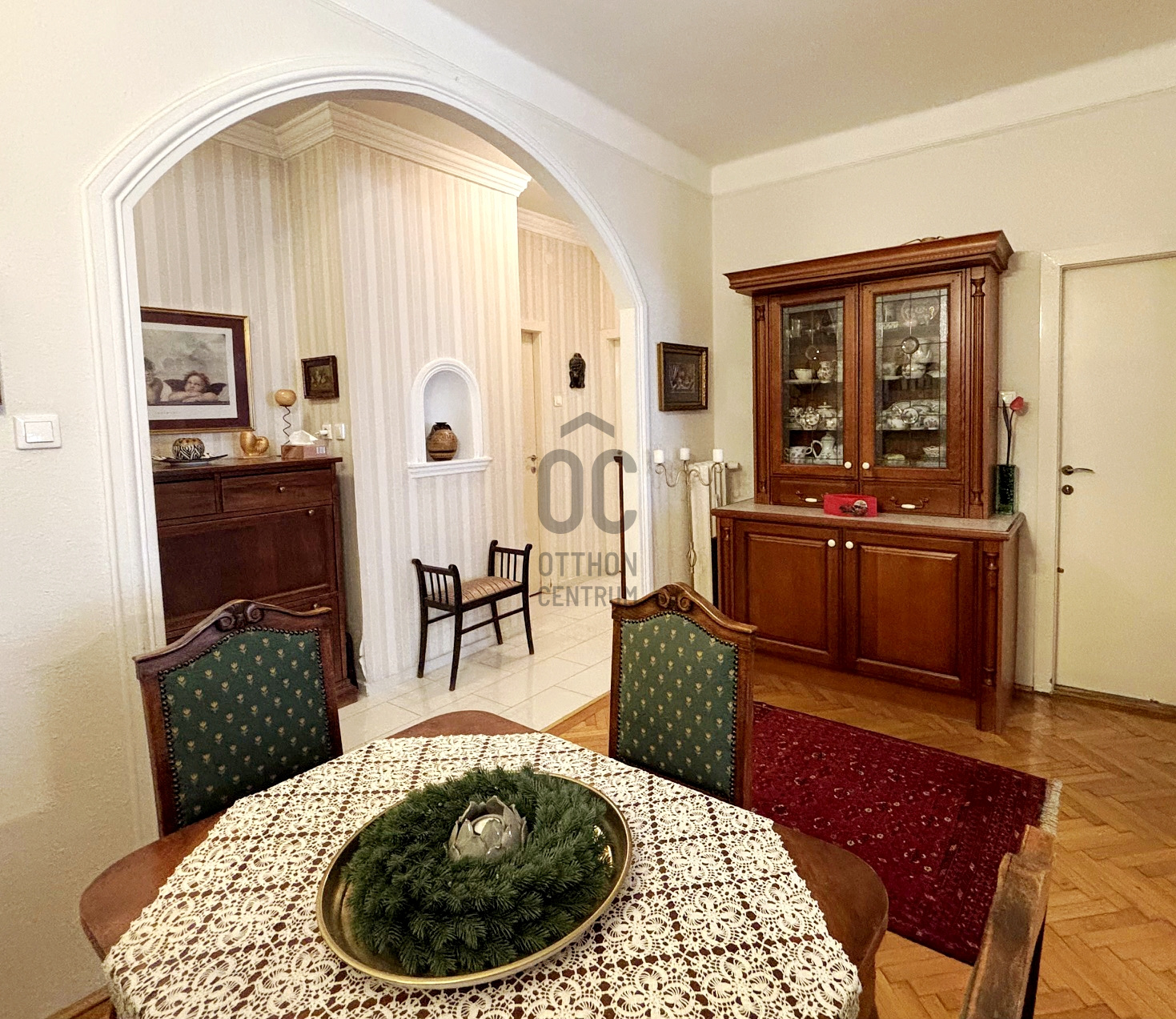 Gallery zoom image