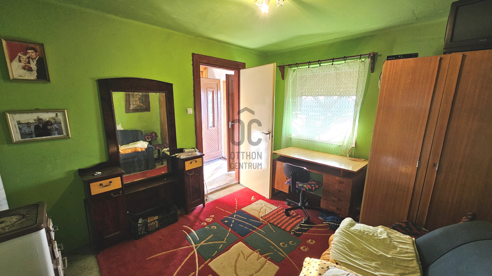 Gallery zoom image