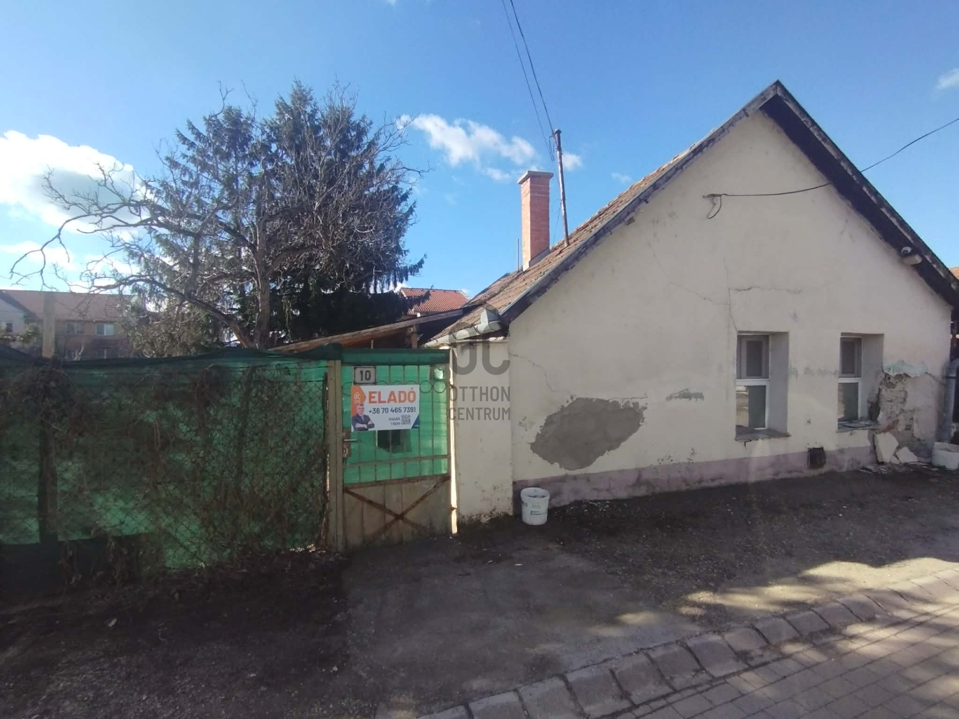 Gallery zoom image