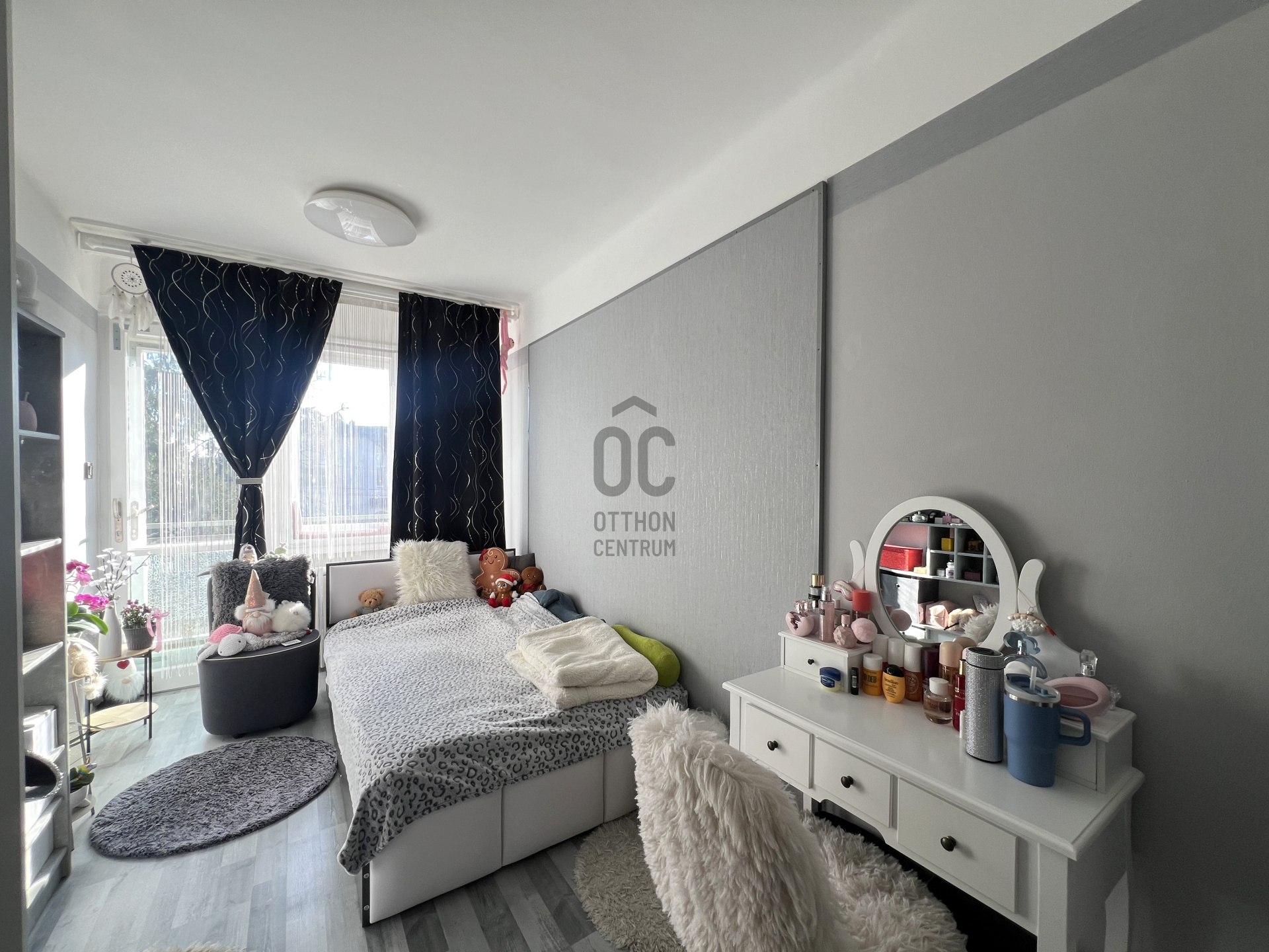 Gallery zoom image