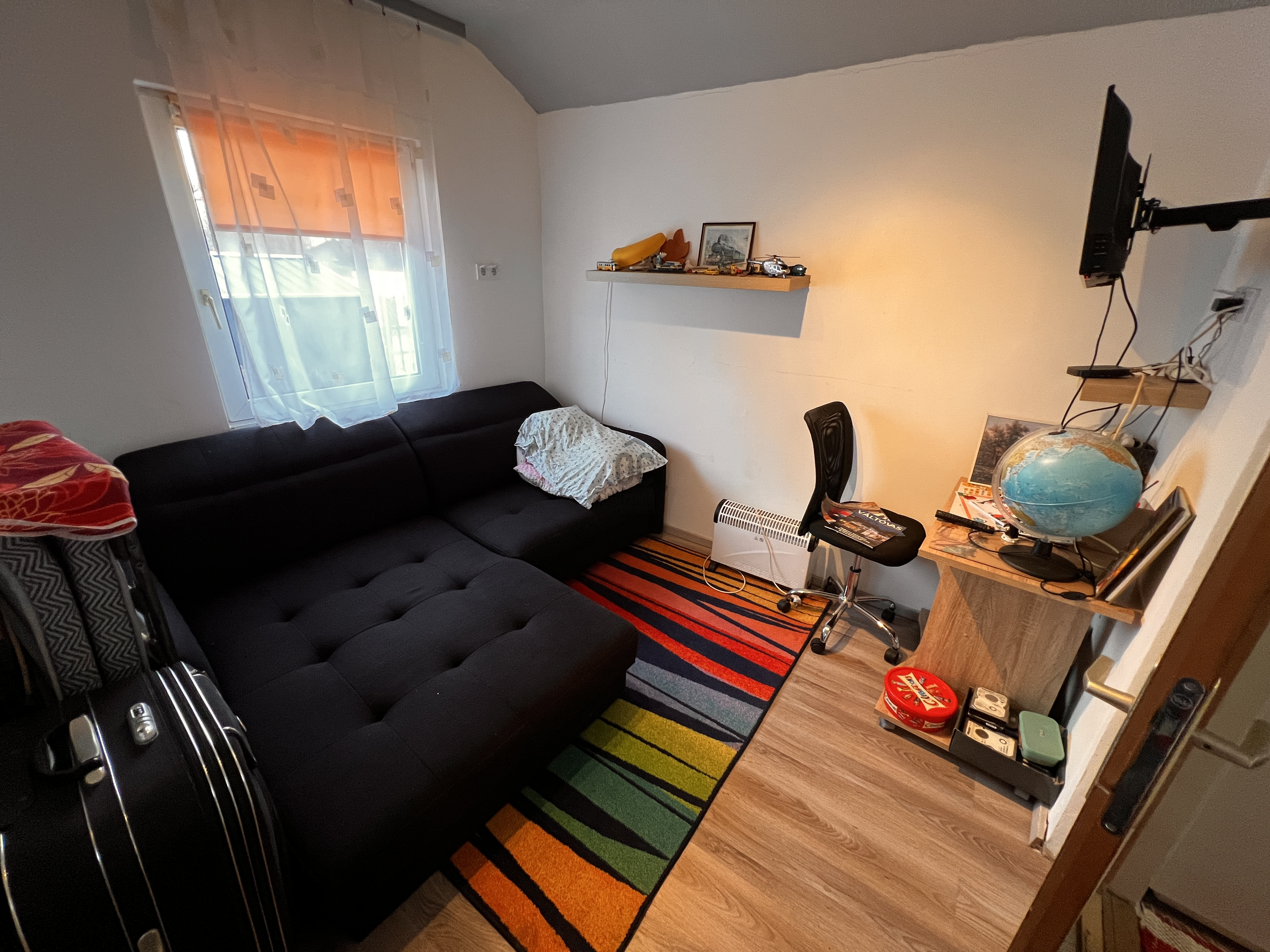 Gallery zoom image