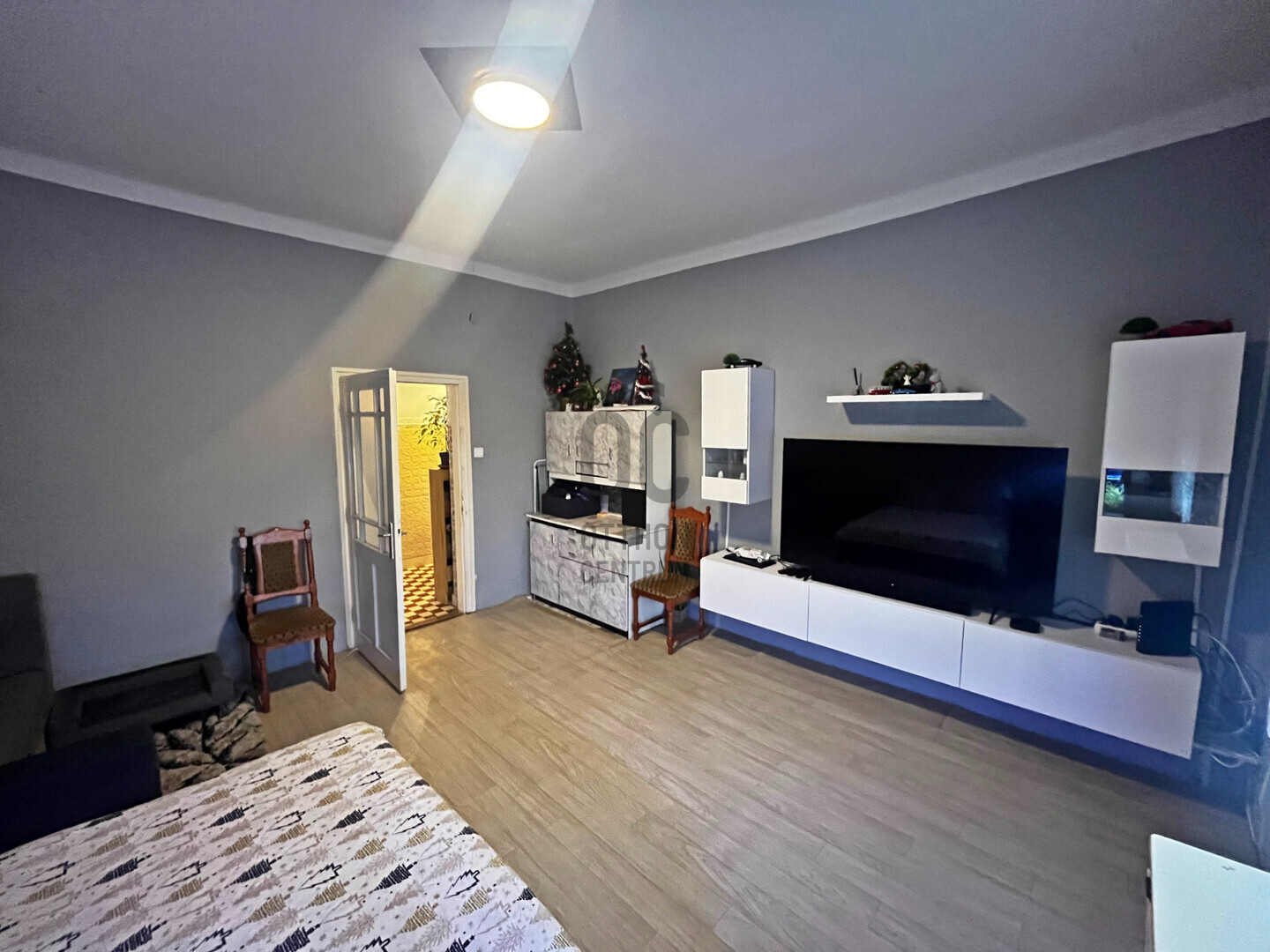 Gallery zoom image