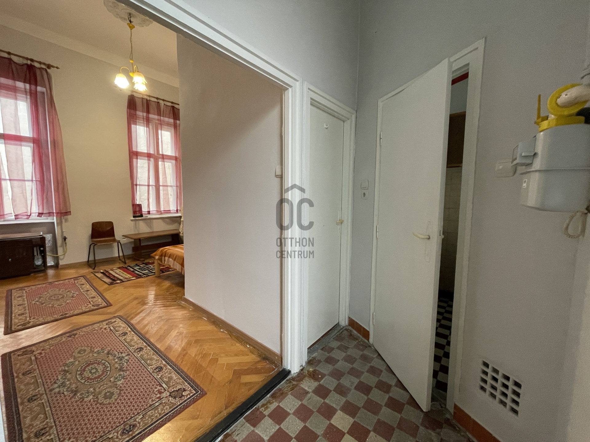 Gallery zoom image