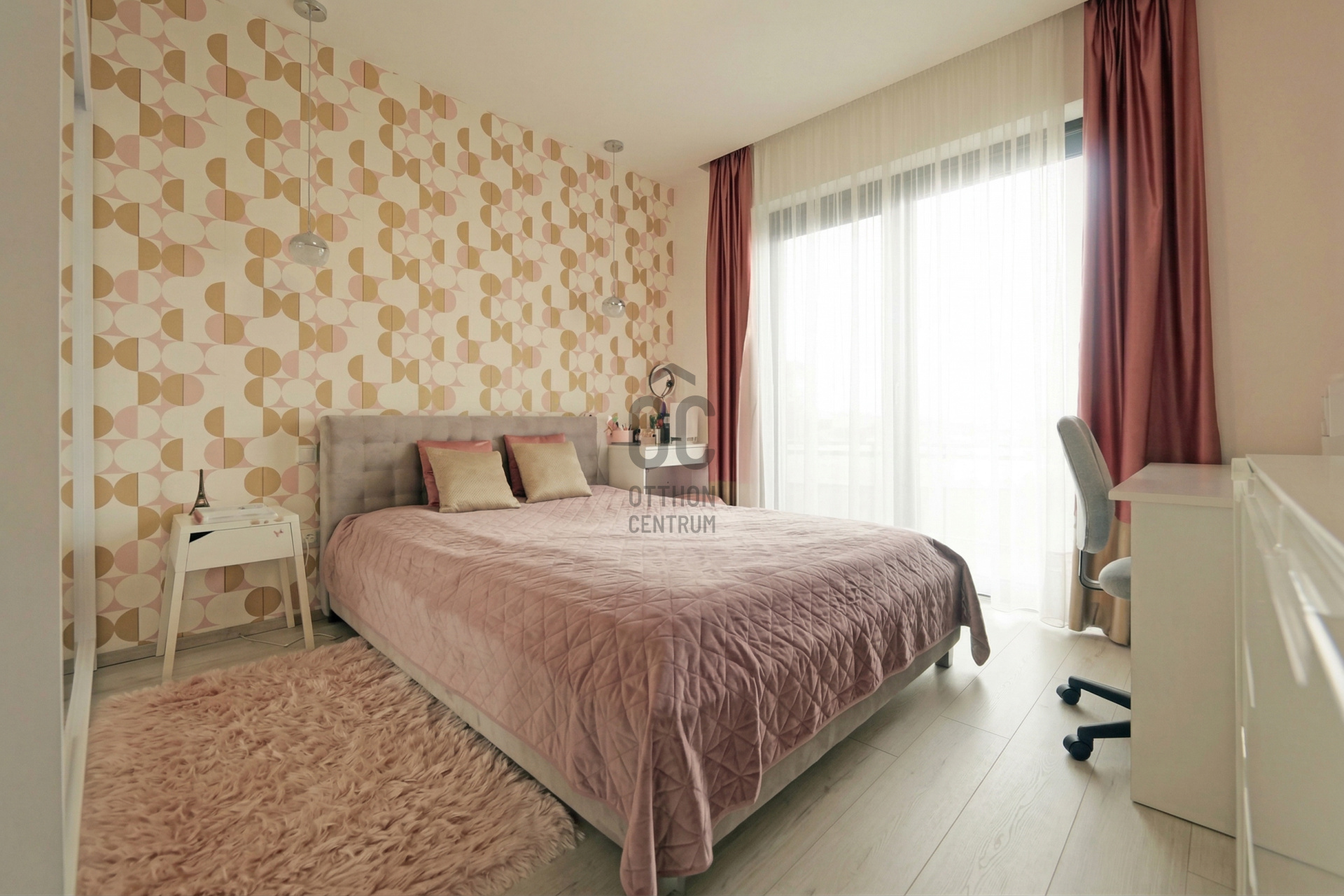 Gallery zoom image