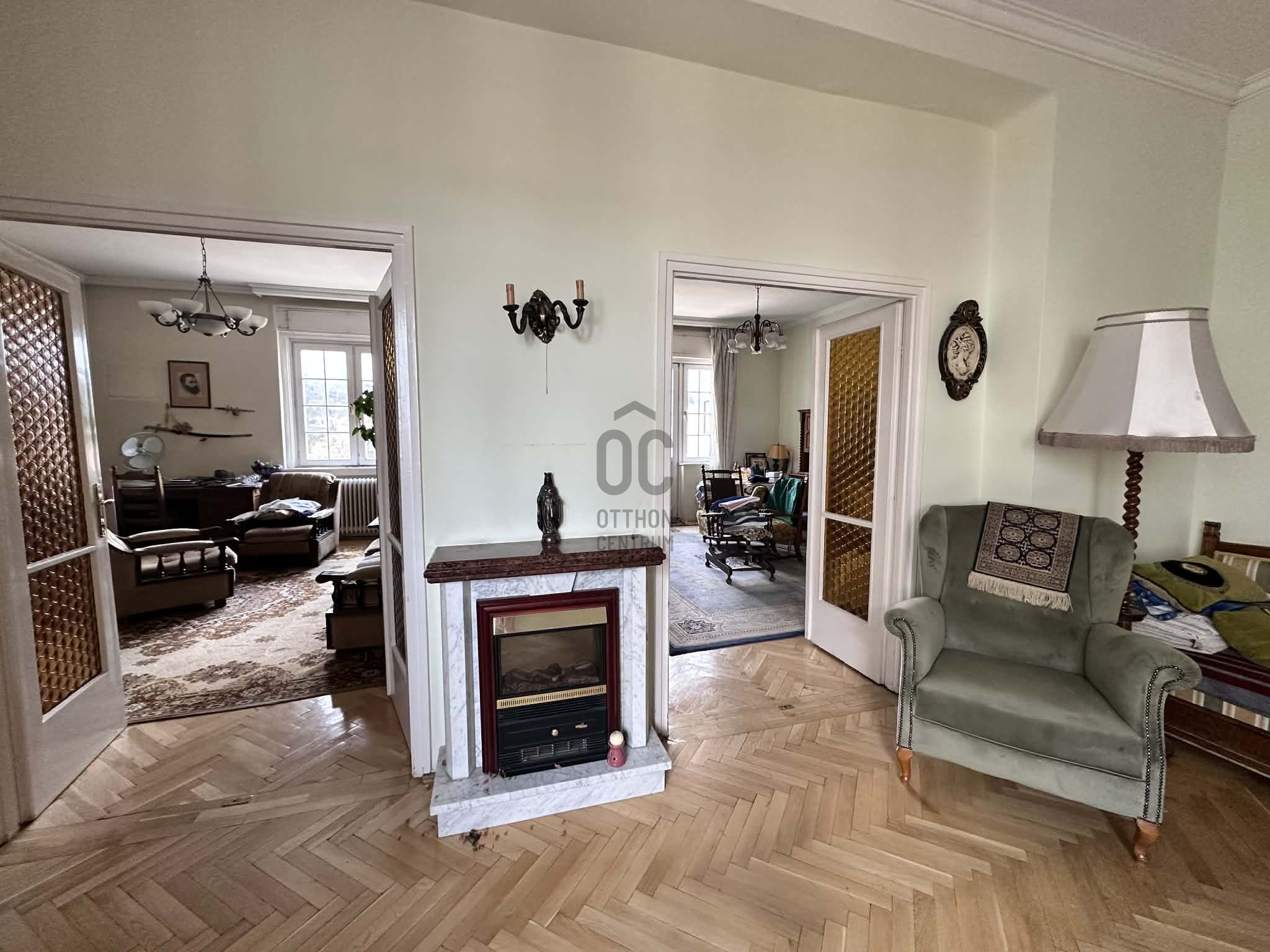 Gallery zoom image