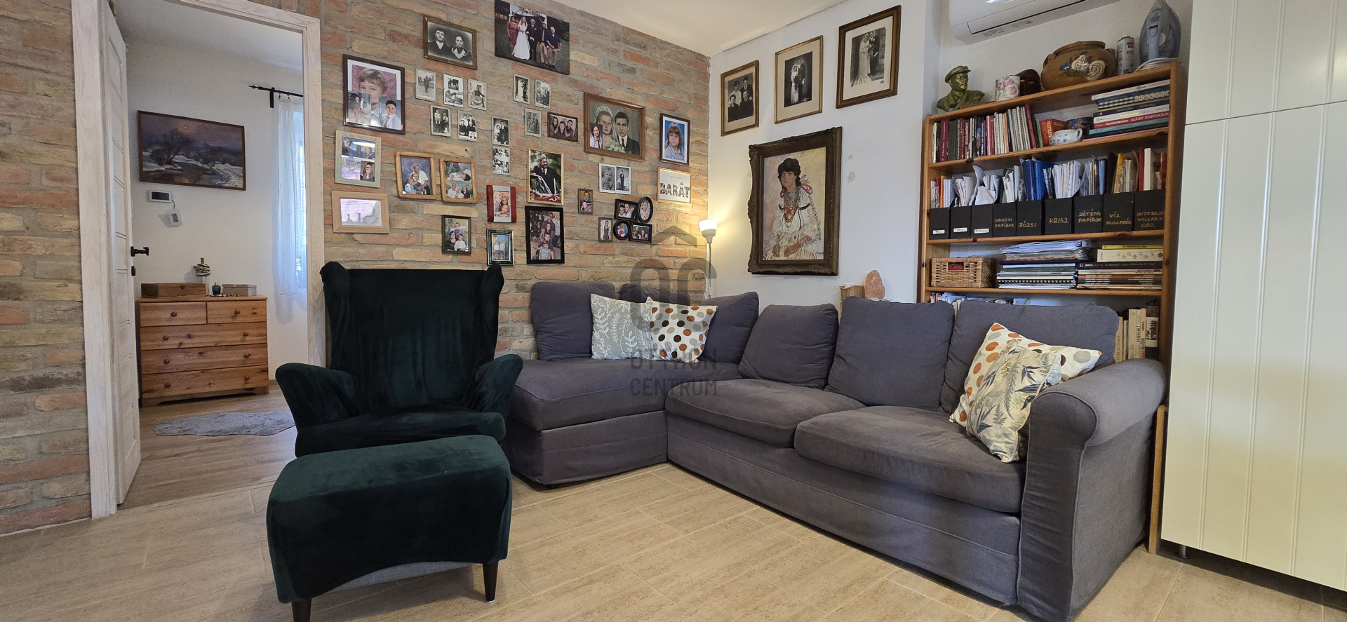 Gallery zoom image